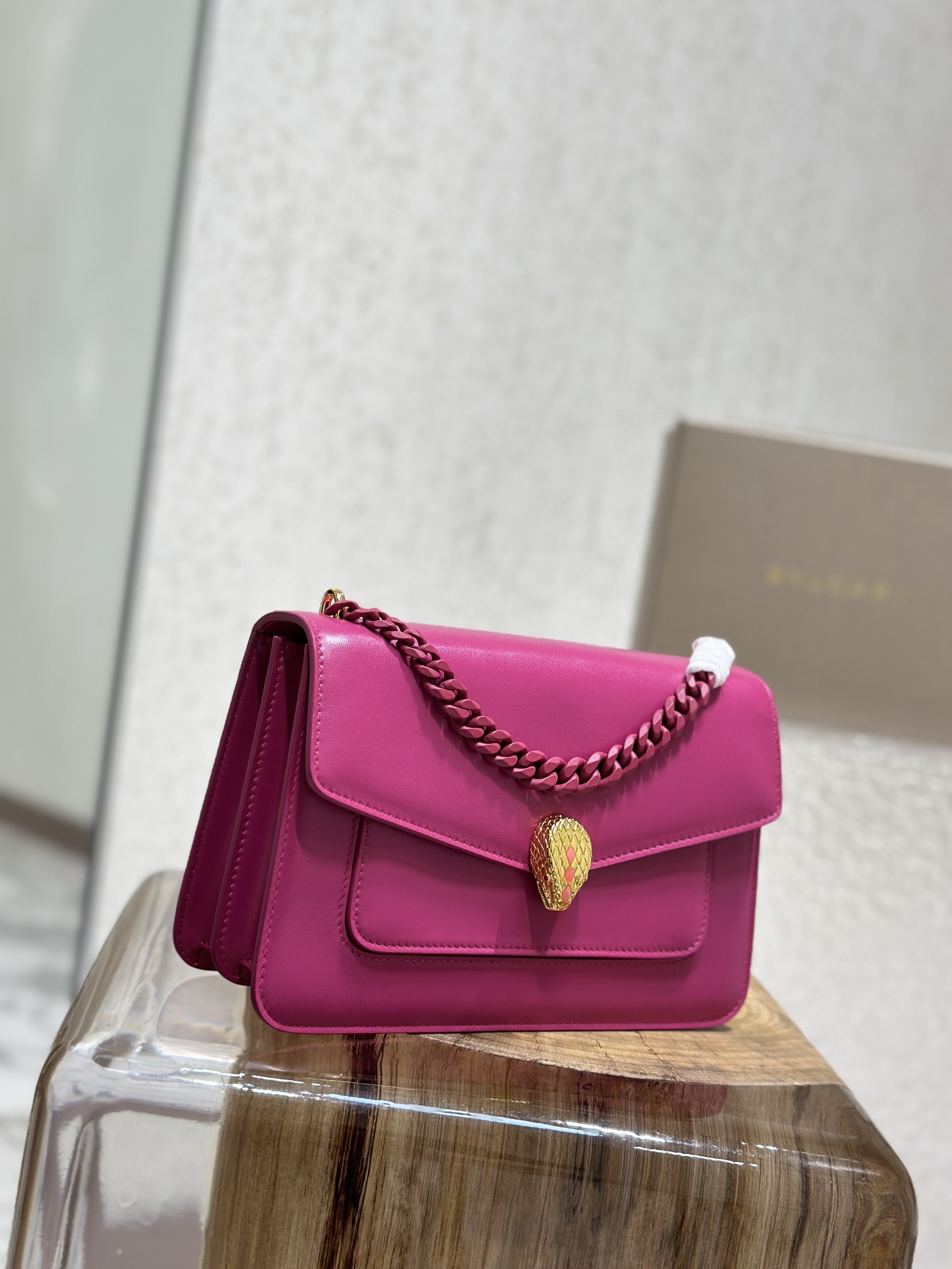 Handbags Bvlgari 290767 size:25*17*8 cm - vstockx