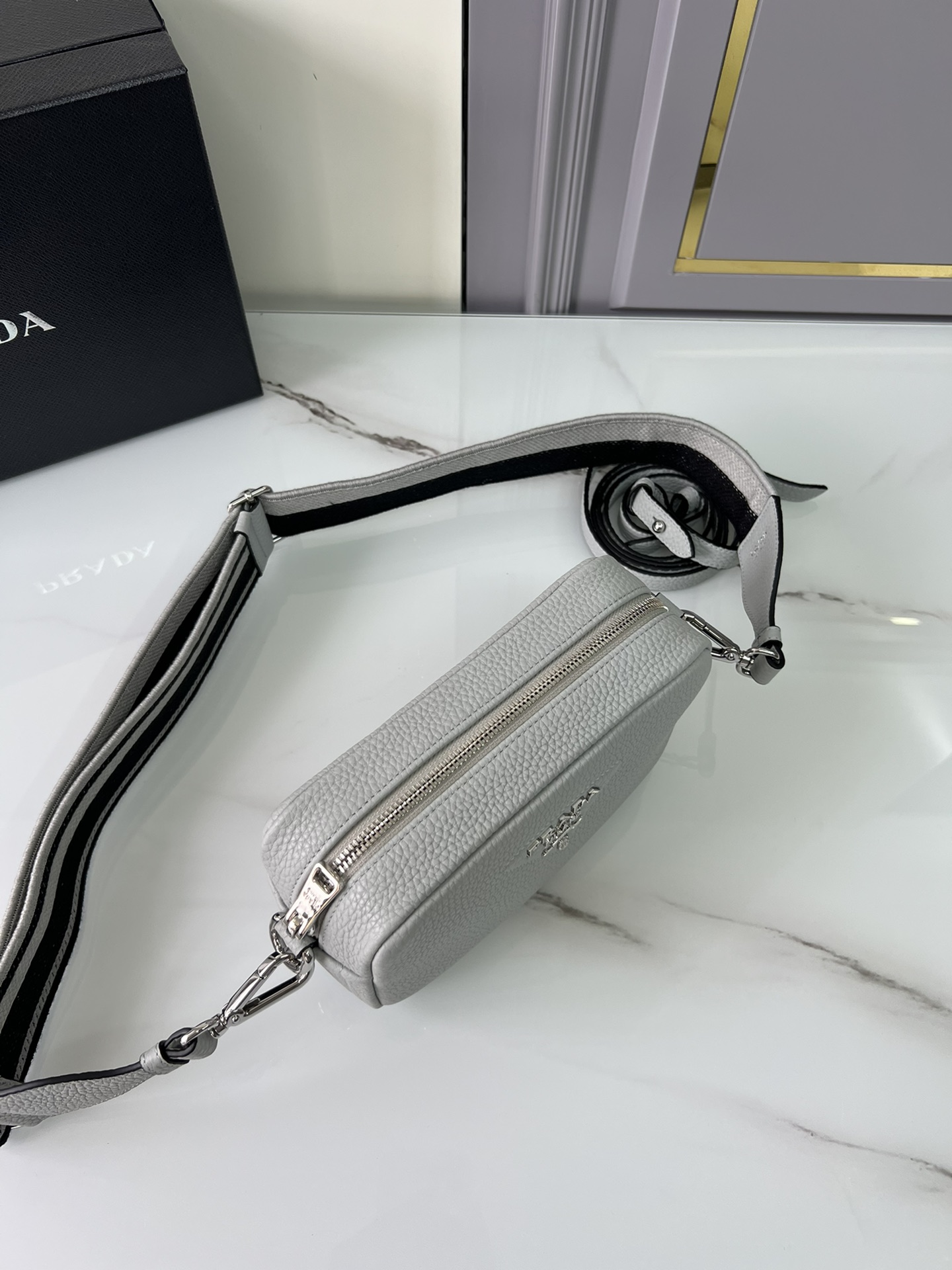 handbags prada 1BH192 19*12*6 - vstockx