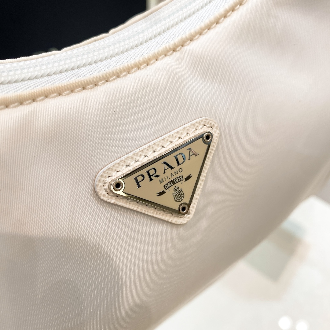 handbags prada Hobo 1NE515 re-edition 2000 Size:22*17*6 - vstockx