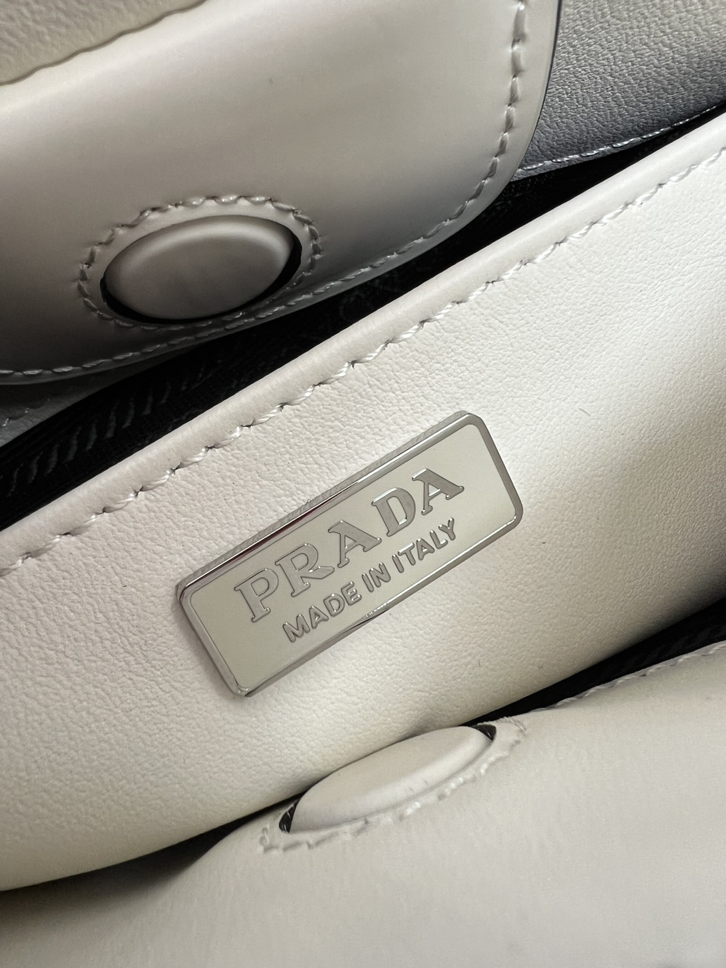 handbags prada 1BC156 30*18.5*4 - vstockx