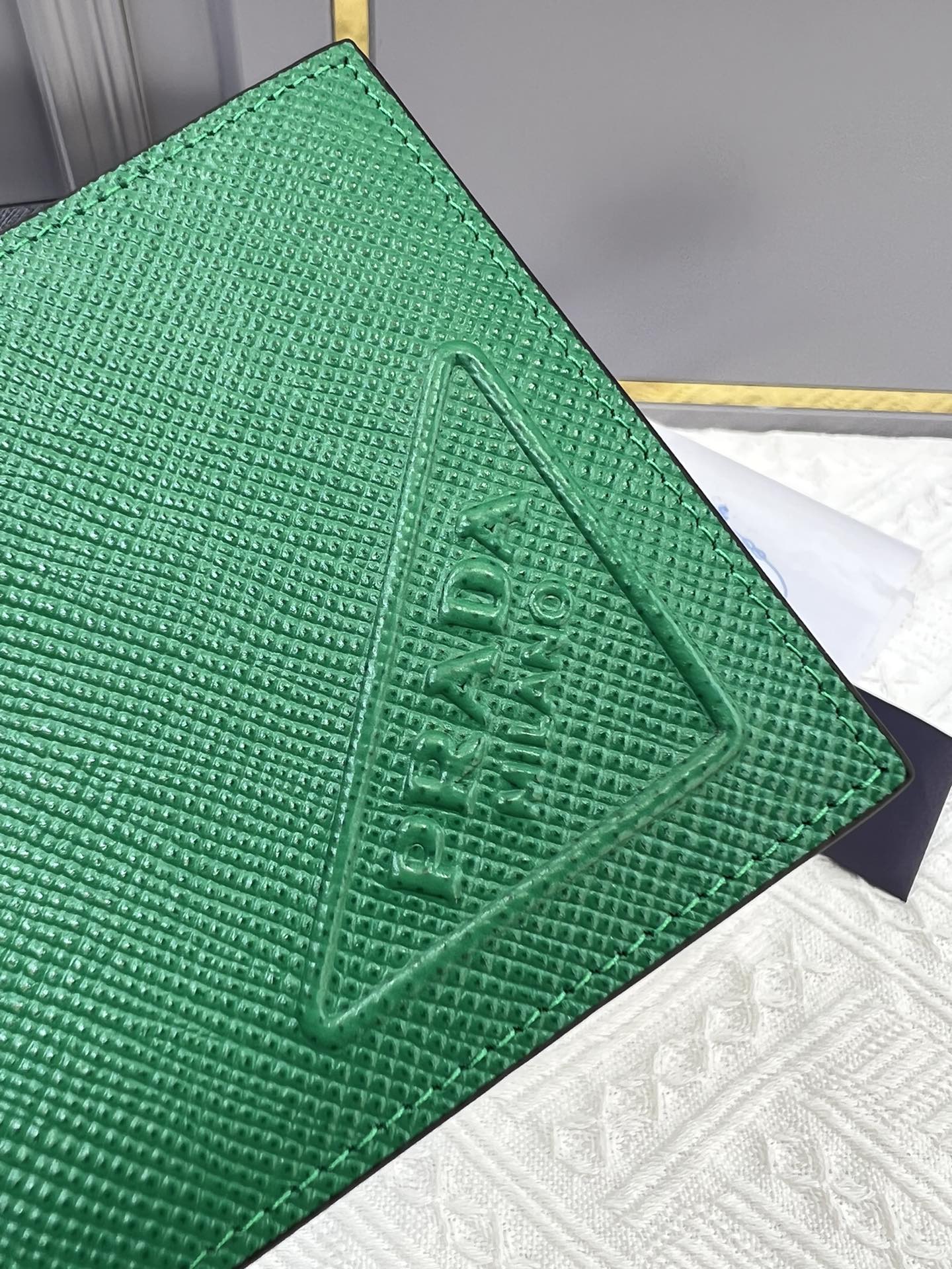 handbags prada 2M0513 11*9.5 - vstockx