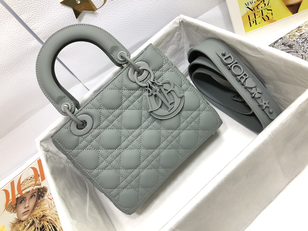 Handbag Dior M0538 size 20*16.5*8 cm - vstockx