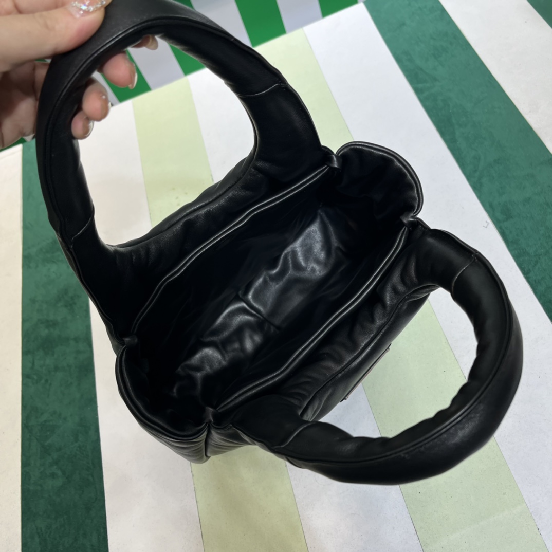 Handbags Prada 1BG413 size:30*26*17 cm - vstockx