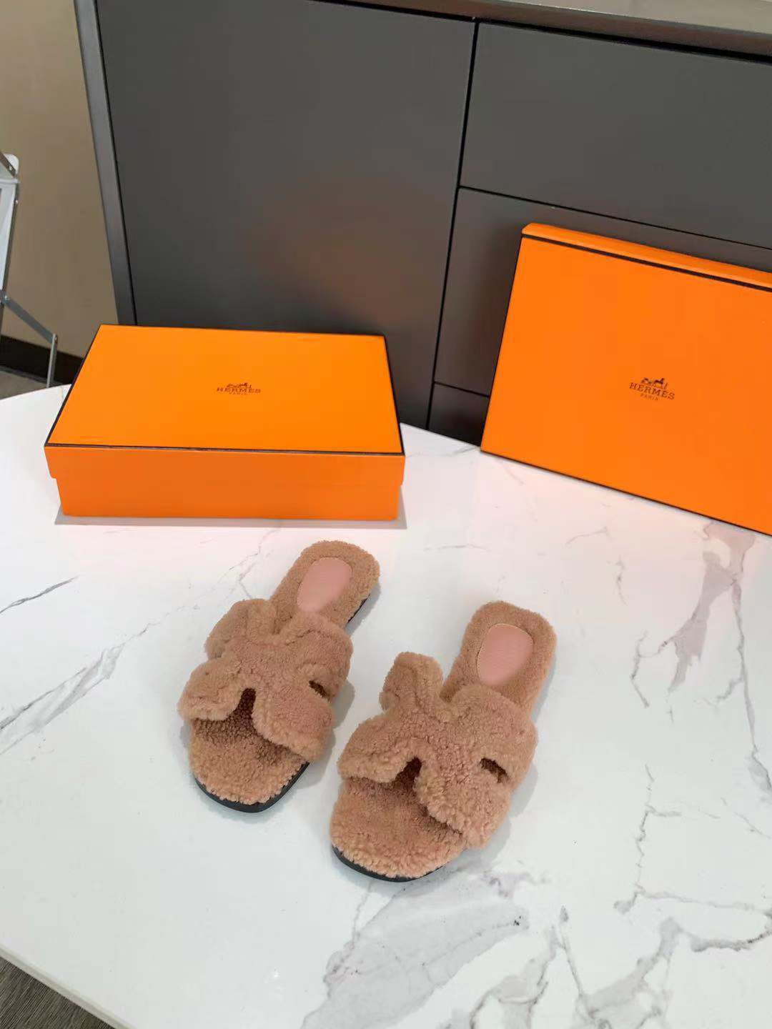 Hermes Sandals 44 - vstockx