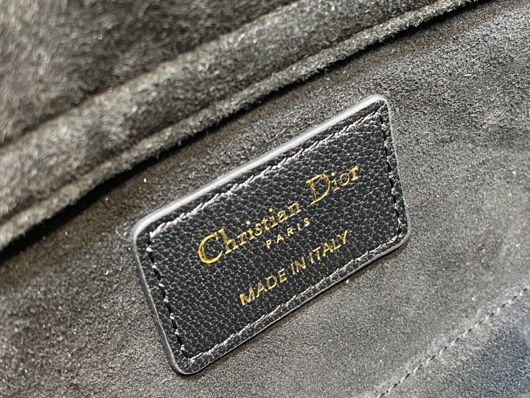 Handbags Dior 9240 size  22*6*12 cm - vstockx