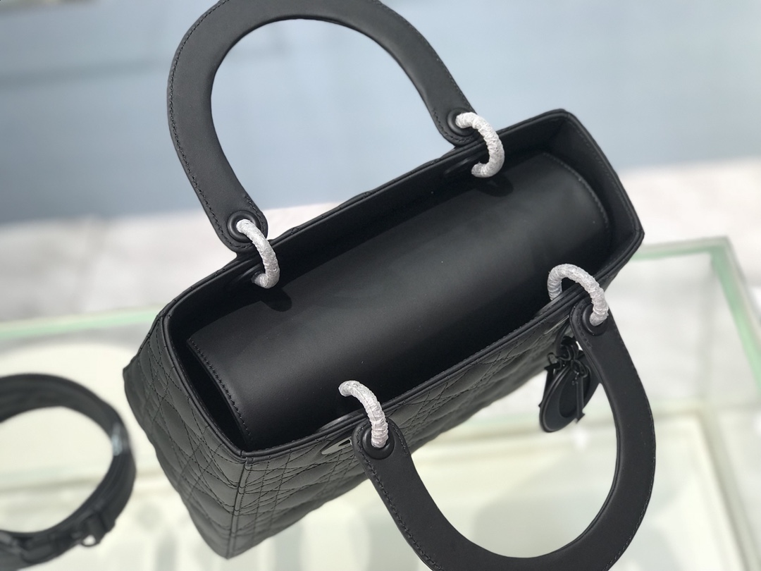 Handbag Dior 6605 size 24 cm - vstockx