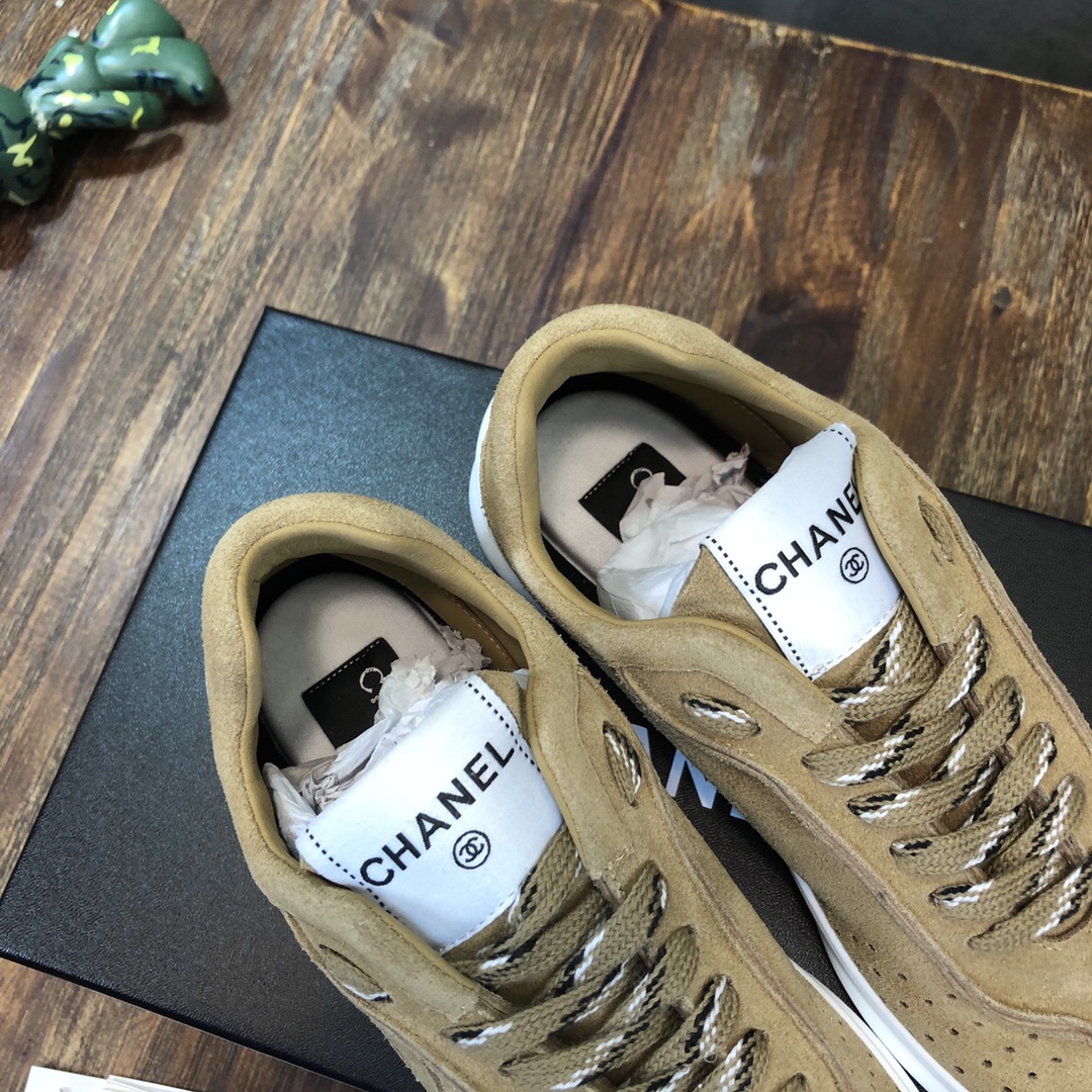 Chanel Fabric & Suede Calfskin Low Top Sneaker 28 - vstockx