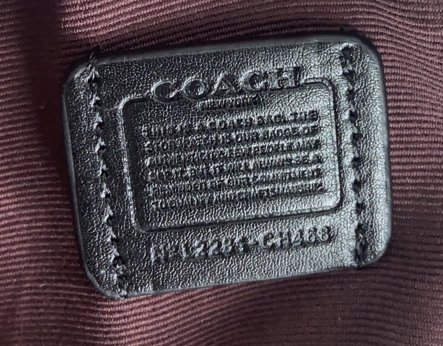 Handbags Coach CH468 size:18*13*3 - vstockx