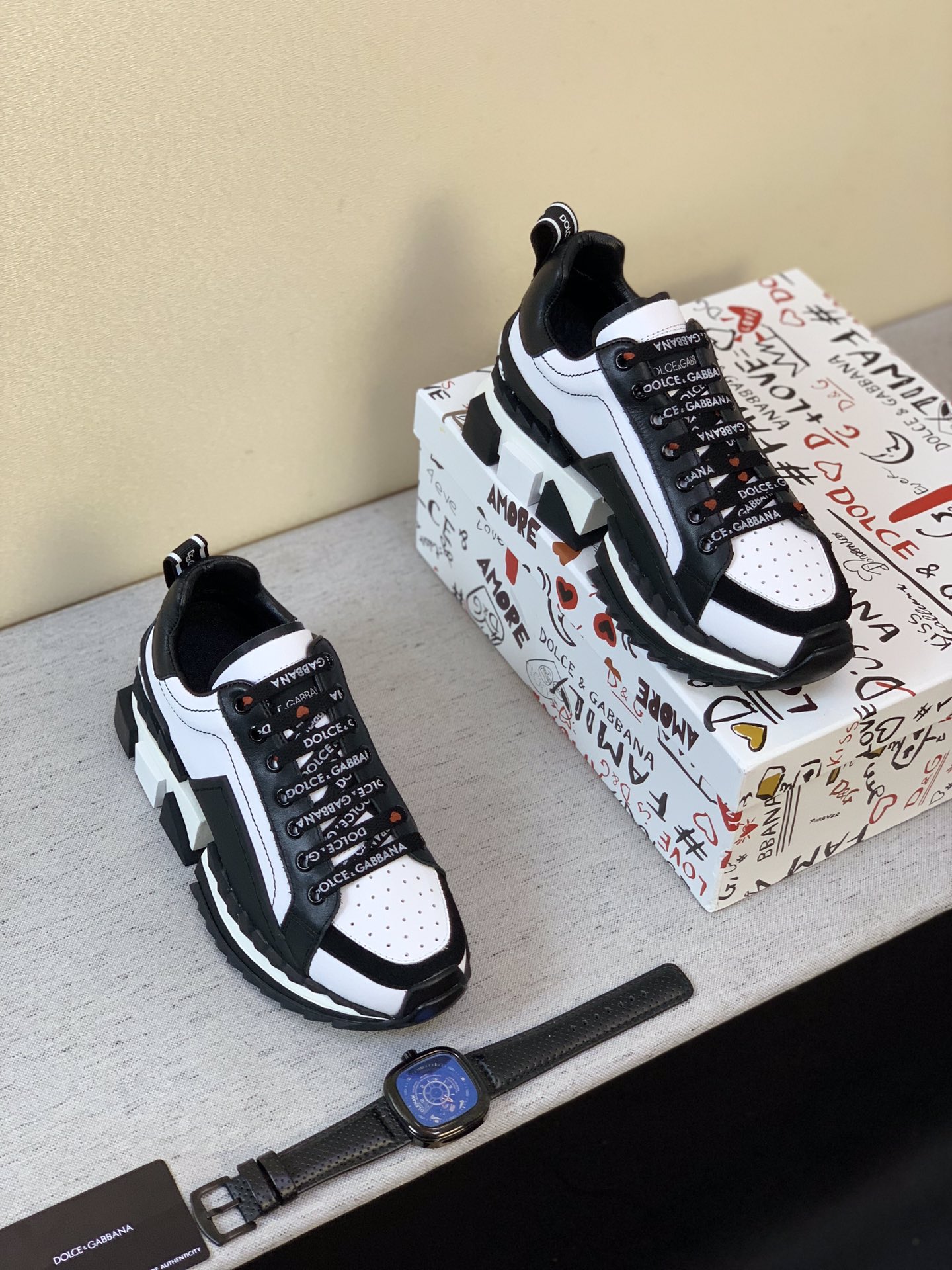 Dolce & Gabbana Low Tops Sneakers 32 - vstockx