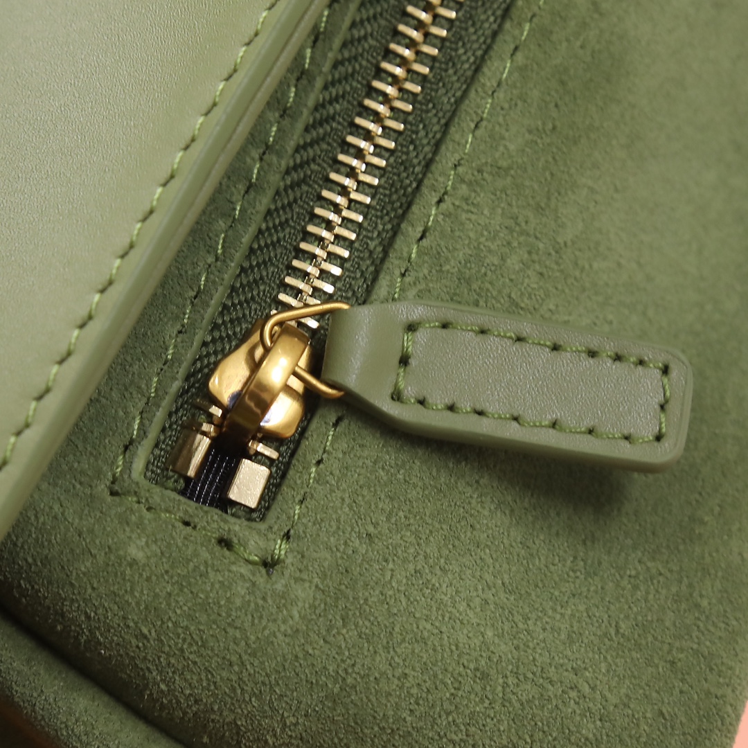 Handbags SAINT LAURENT 657228 size 25X14X6 cm - vstockx