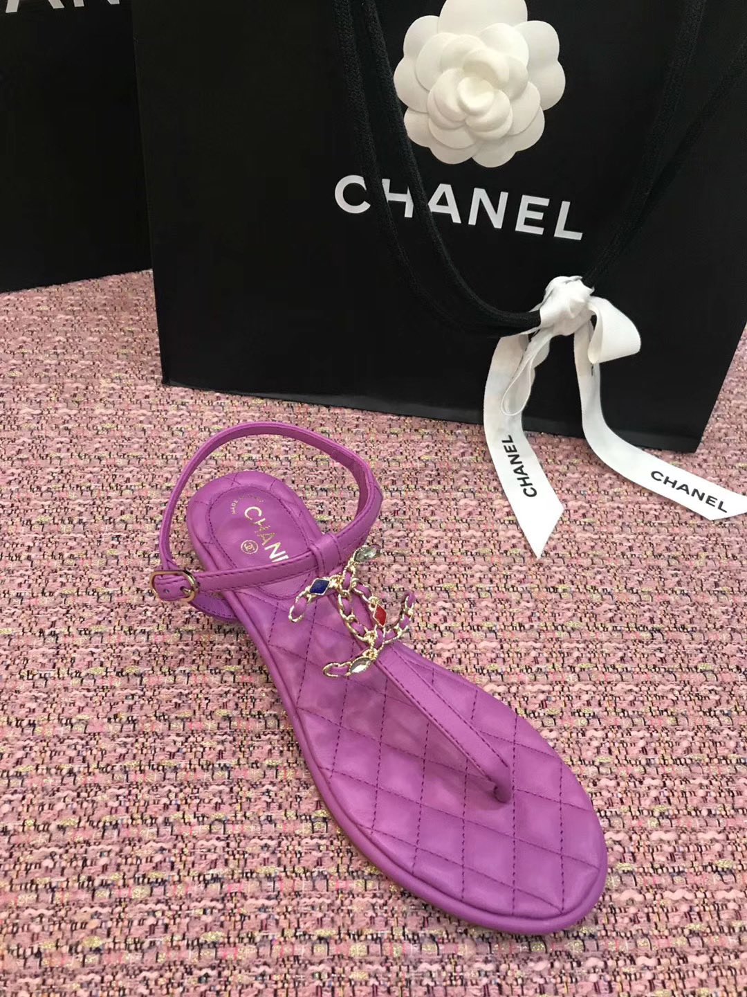 Chanel Slides 48 - vstockx