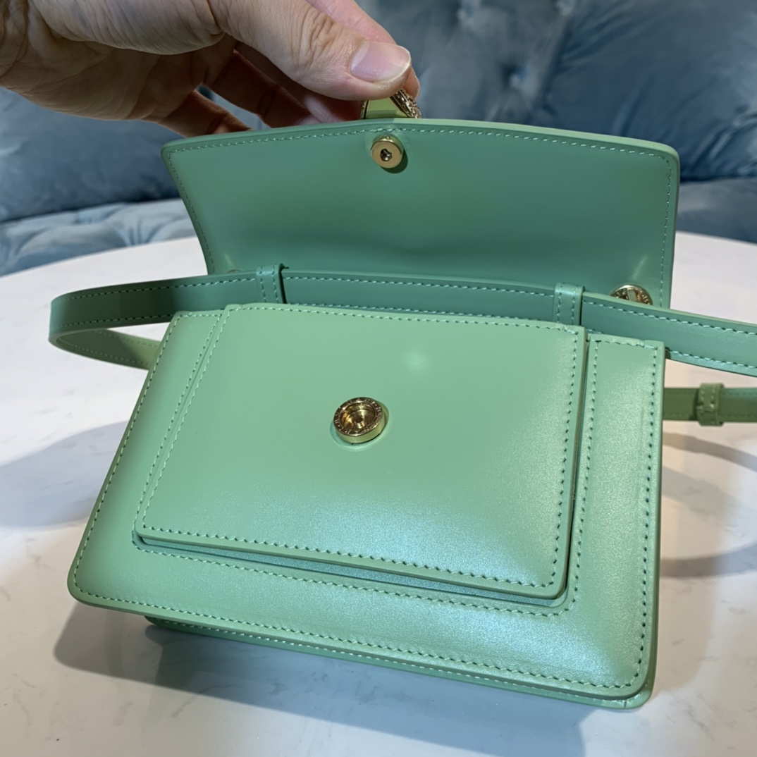 Handbags Bvlgari Alexander Wang X Bvlgr size:18.5*13*6.5 cm - vstockx