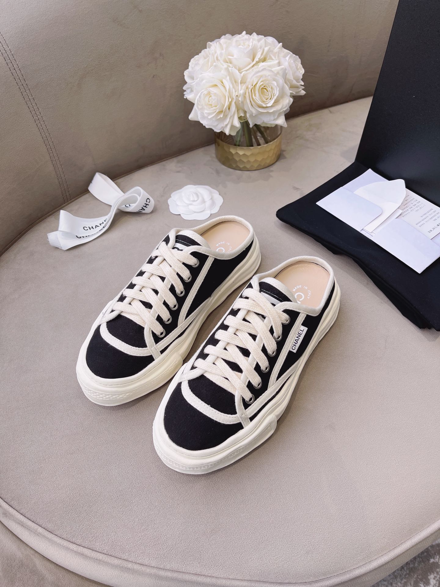 Chanel Platform Sneaker 22 - vstockx