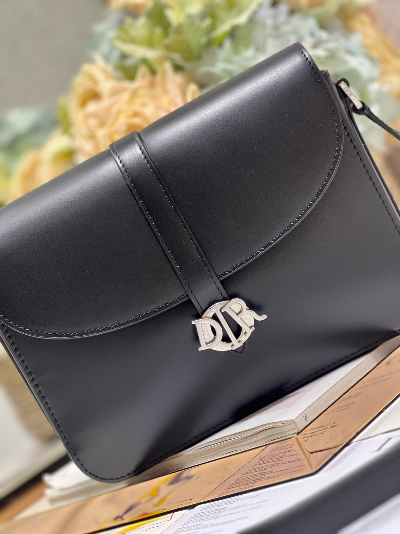 Handbags Dior M24 051 size  23.5*17*6.5 cm - vstockx