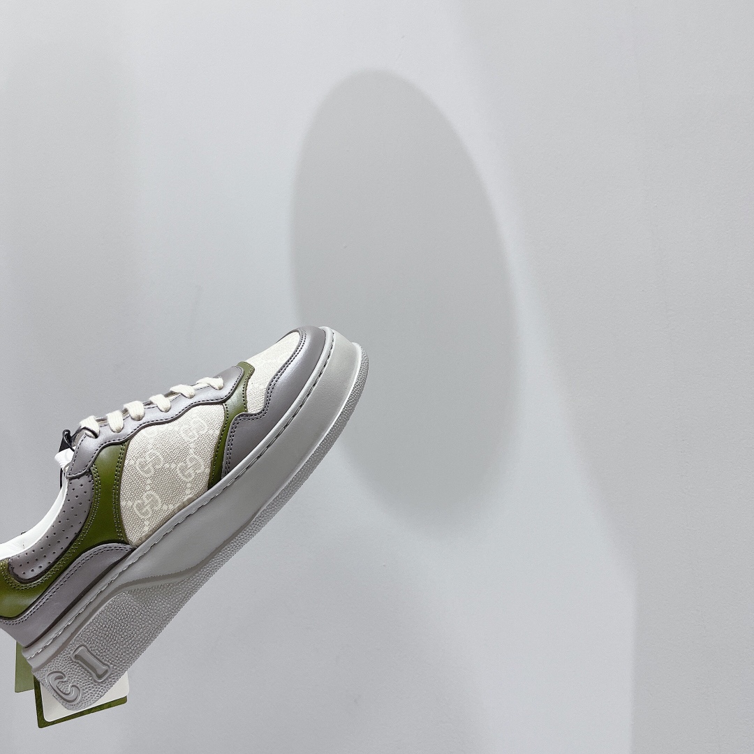 Gucci Women's GG sneaker 2 - vstockx