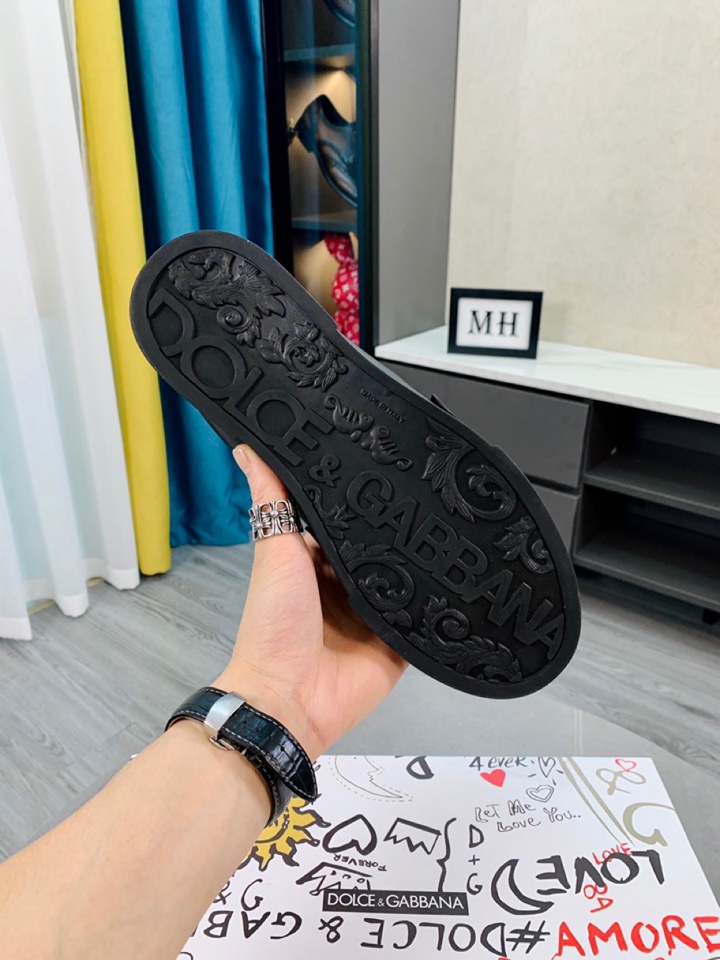 Dolce & Gabbana Low Tops Sneakers 91 - vstockx
