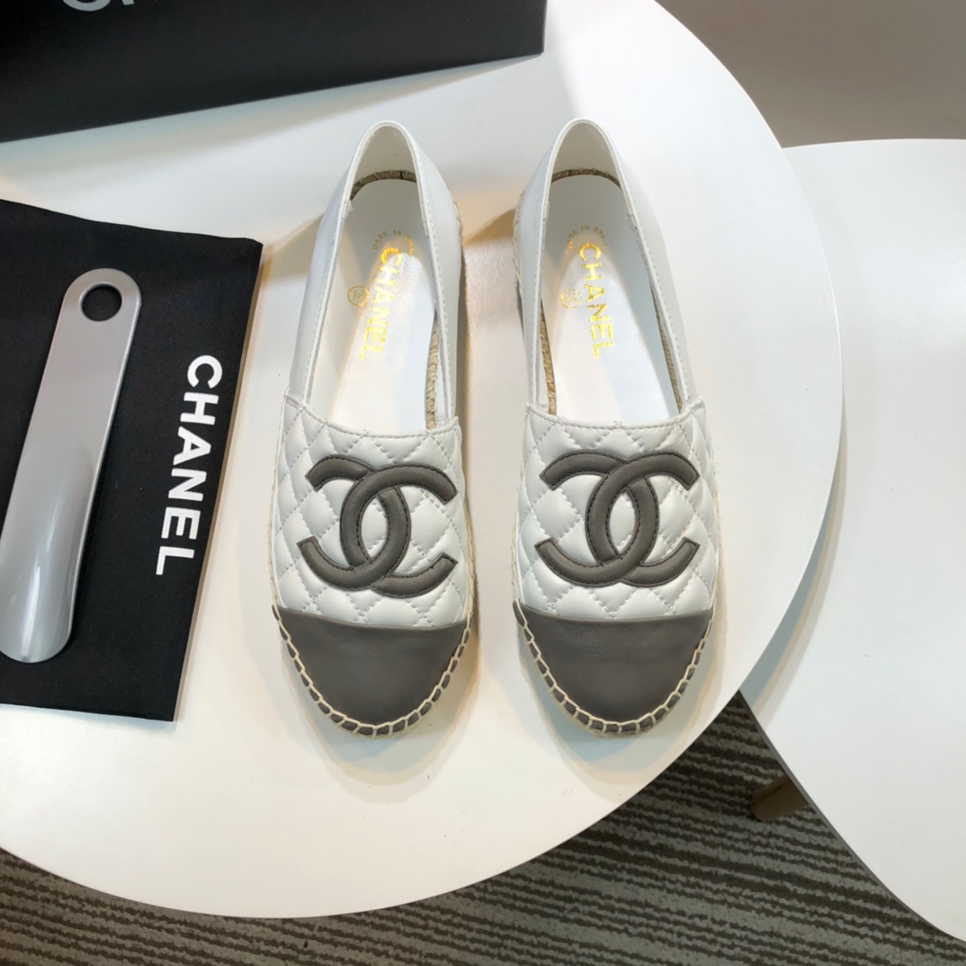 Chanel Loafers 58 - vstockx