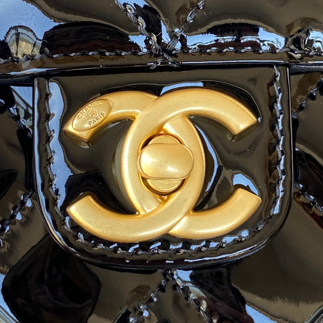 Handbag Chanel AS3648 size 17X14.5X7.5 cm - vstockx