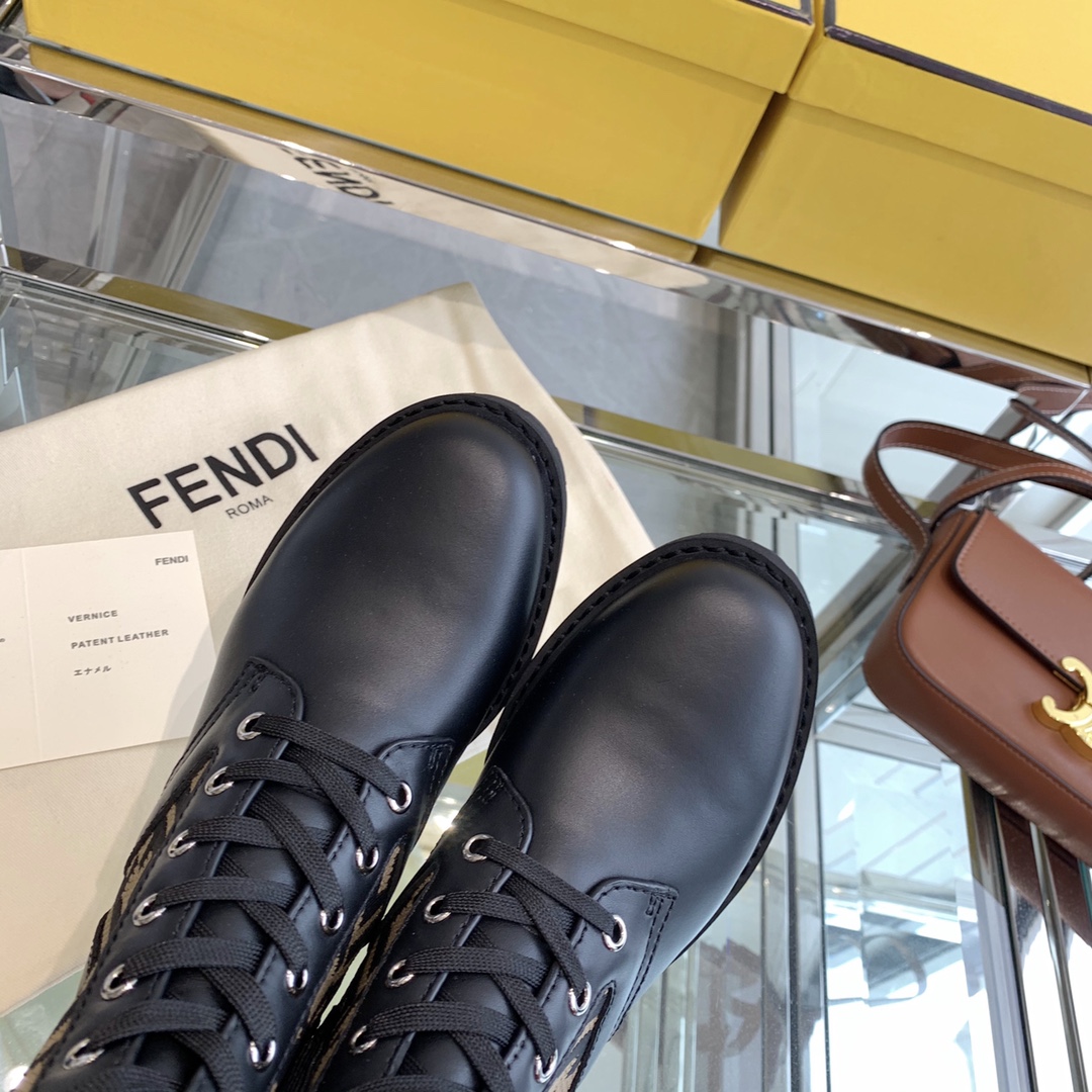Fendi Boots 14 - vstockx