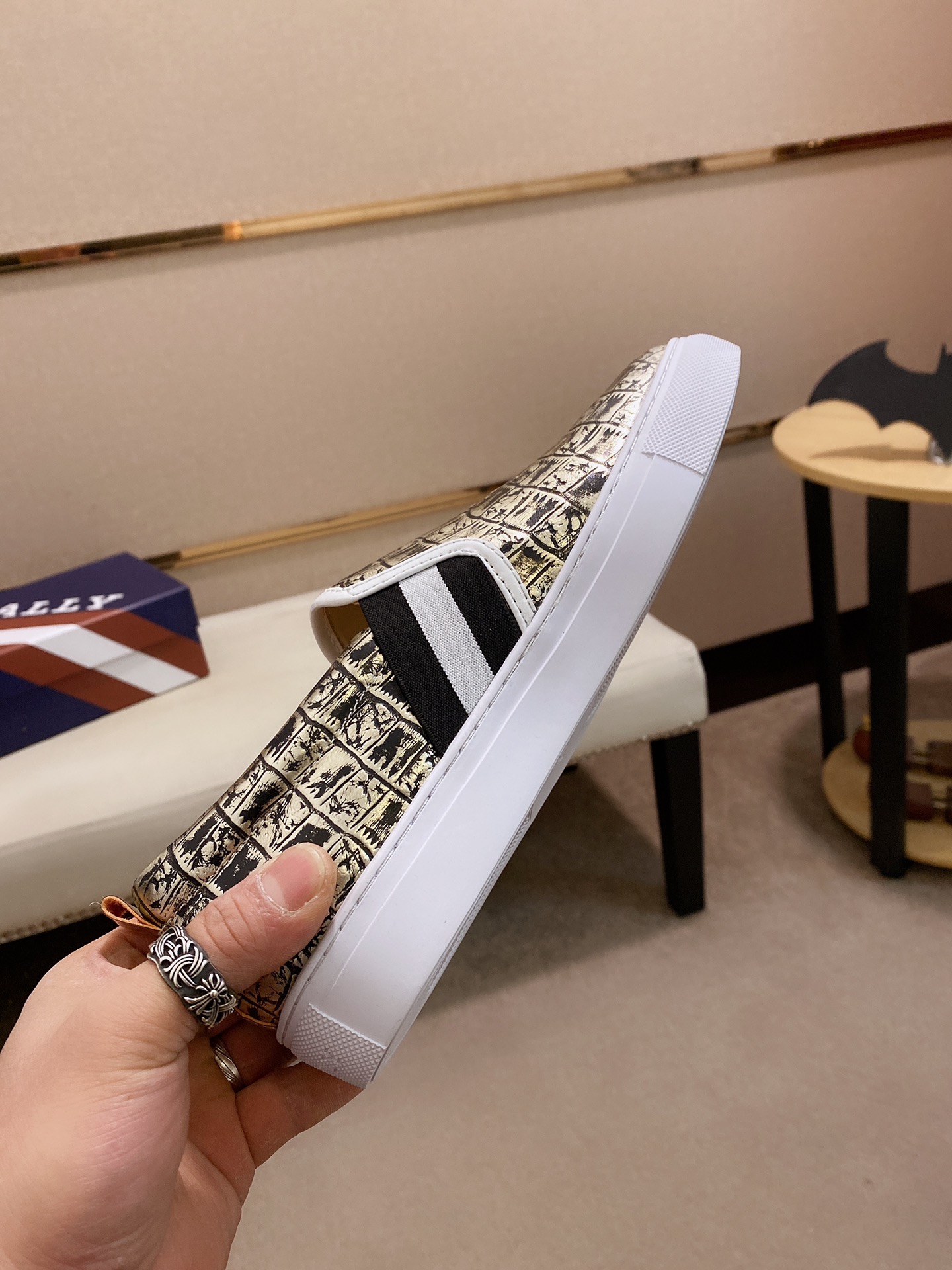 Bally Low Top Sneaker 1 - vstockx