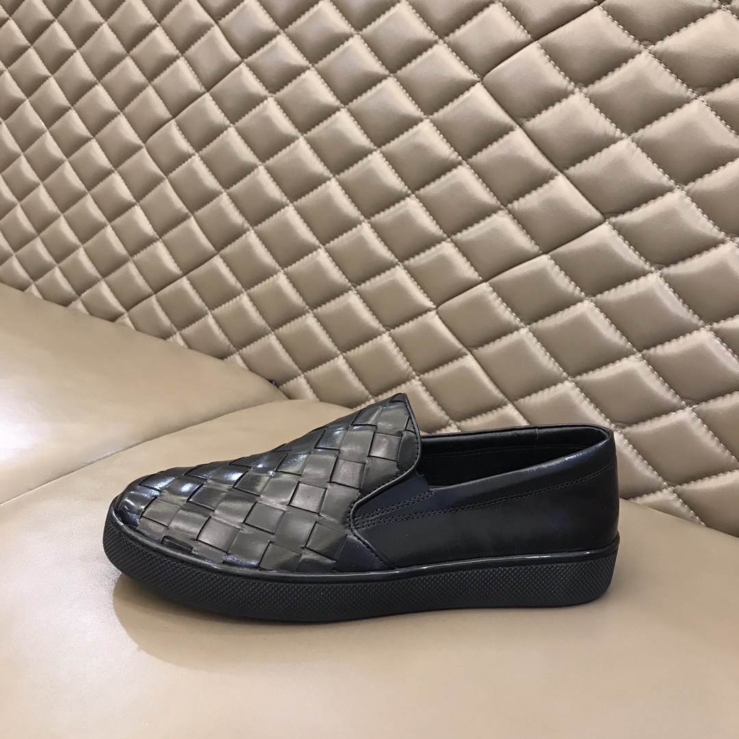 Bottega Veneta Intrecciato Leather Loafers 1 - vstockx
