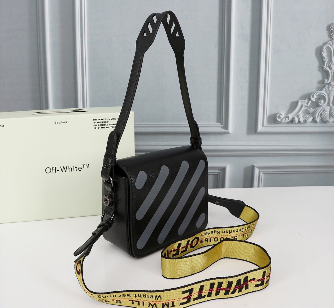 handbags OFF-White 533  4338650  size:18*16*9cm - vstockx