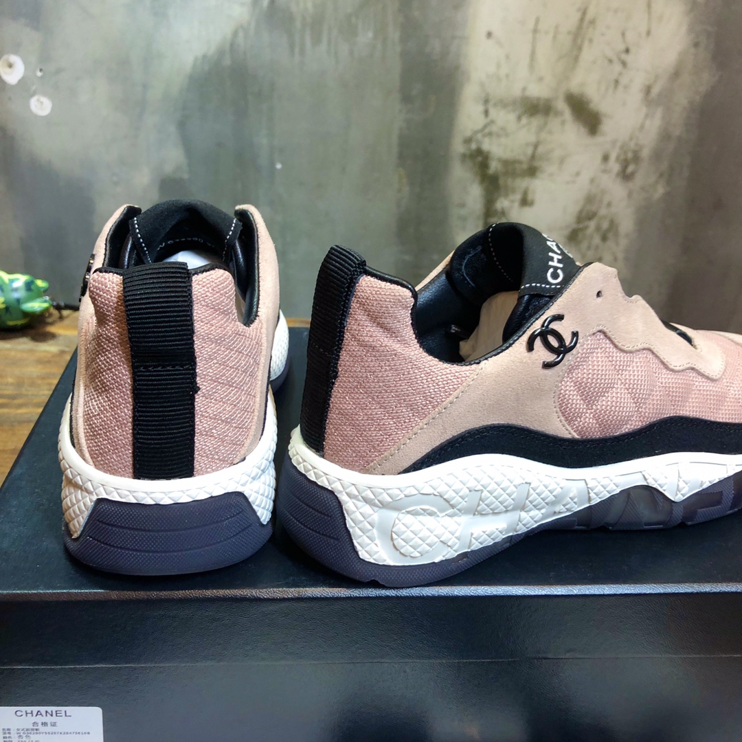 Chanel Fabric & Suede Calfskin Low Top Sneaker 20 - vstockx