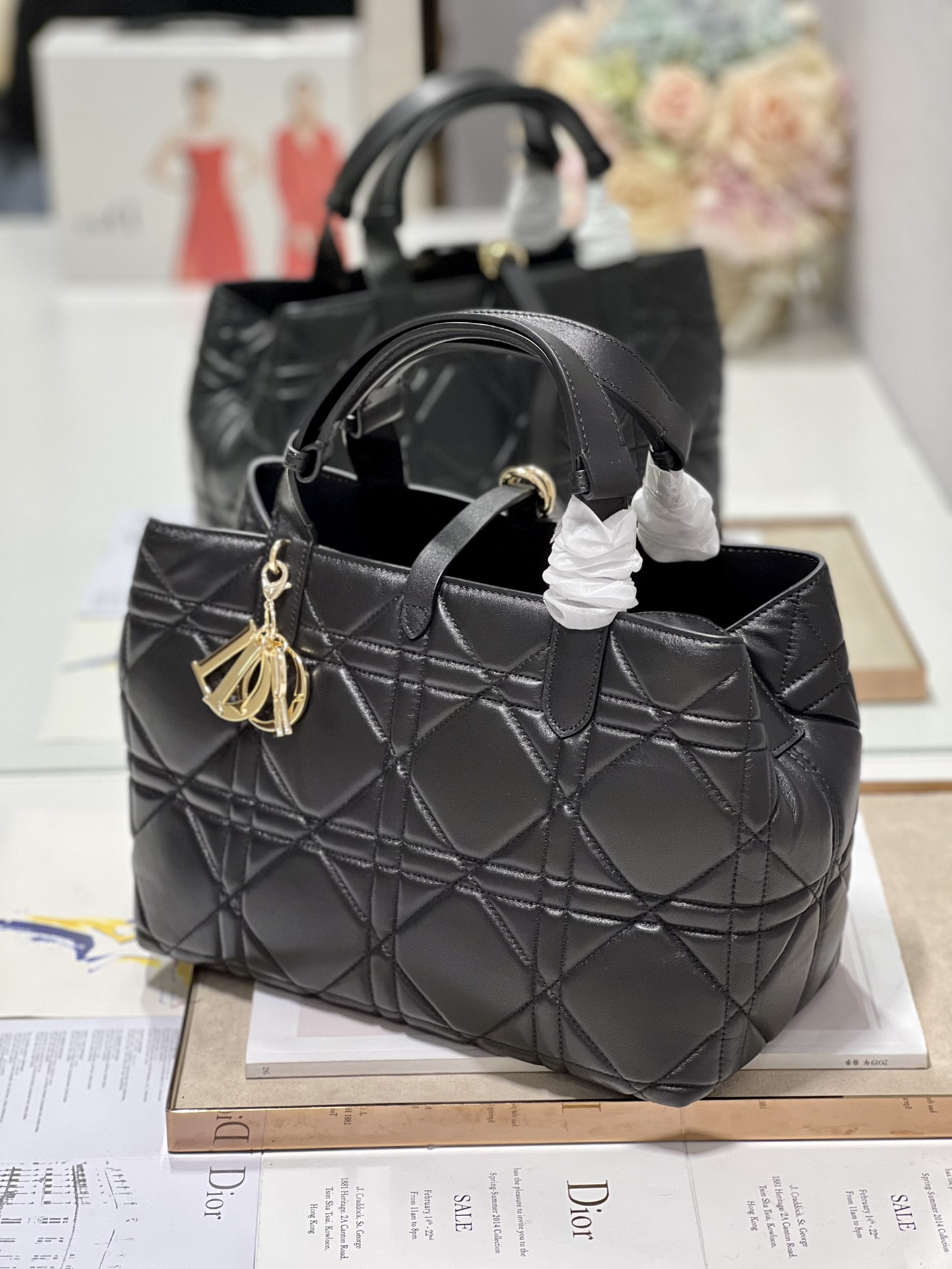 Handbag Dior 1188 size 30  36  15 cm - vstockx