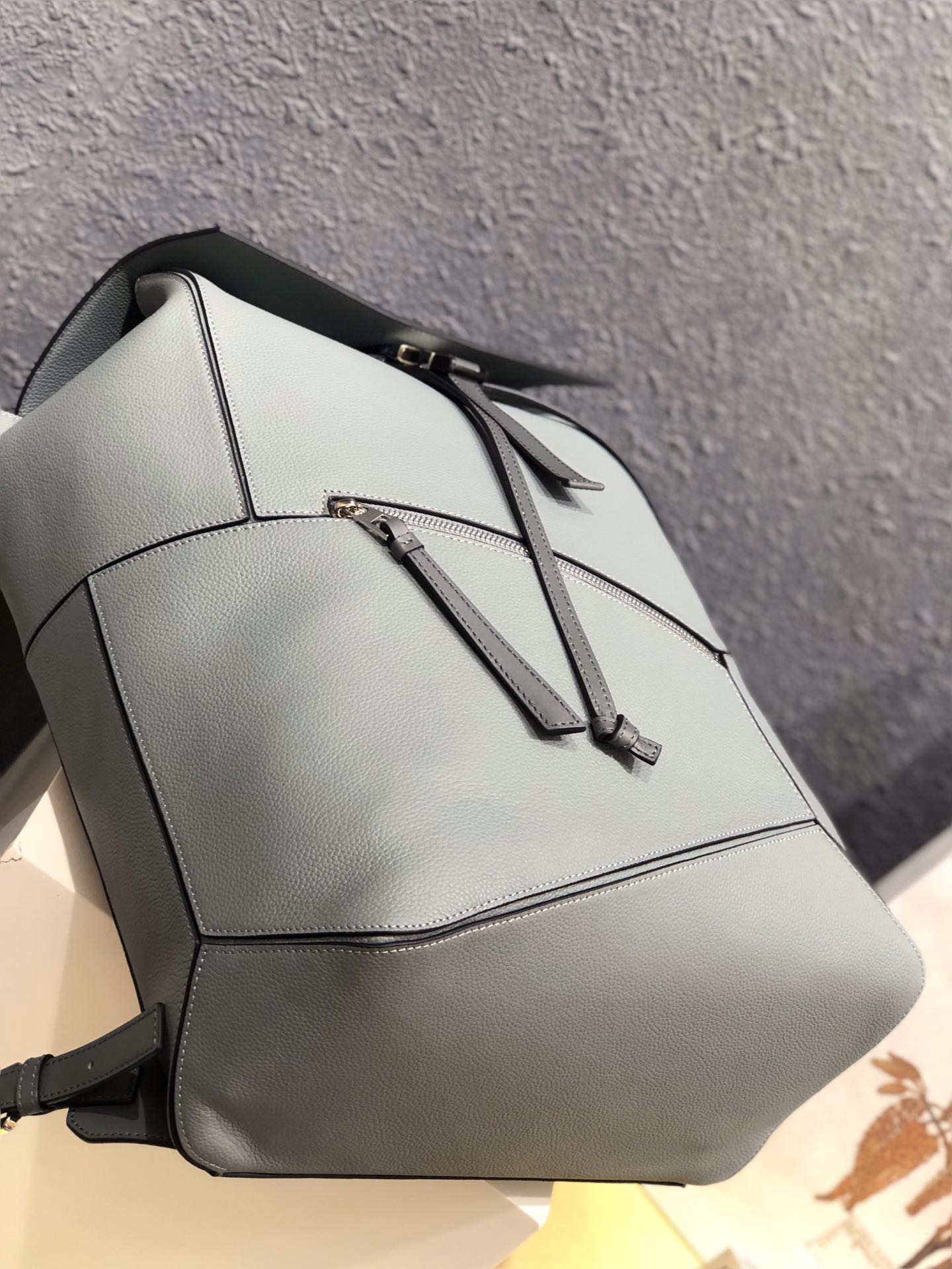 Handbags LOEWE ykk size:33x44.5x19 cm - vstockx