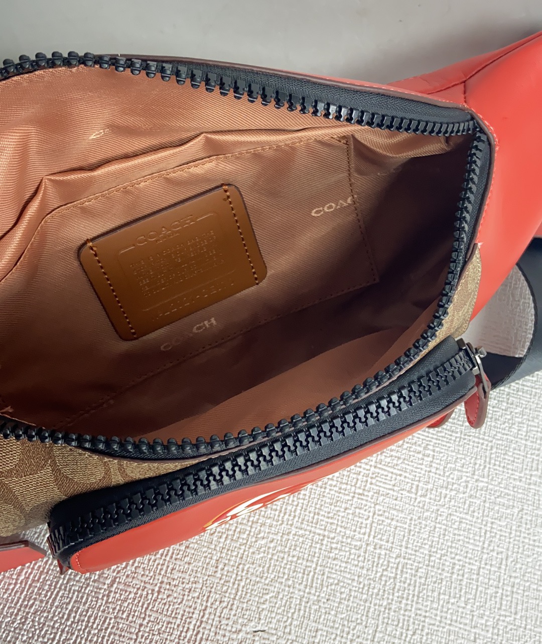 Handbags Coach cE552 size:30*12*4 - vstockx