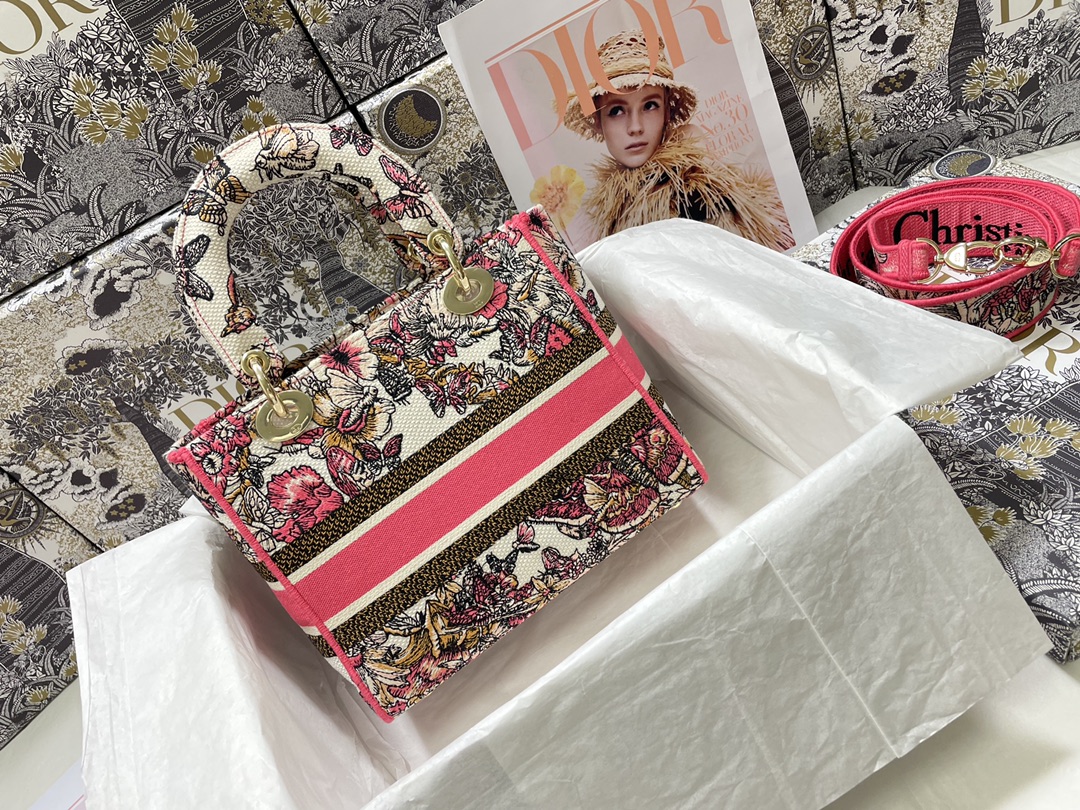 Handbag Dior M0565 size 24*20*11 cm - vstockx