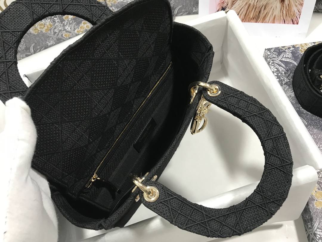 Handbag Dior M0565 size 24*20*11 cm - vstockx