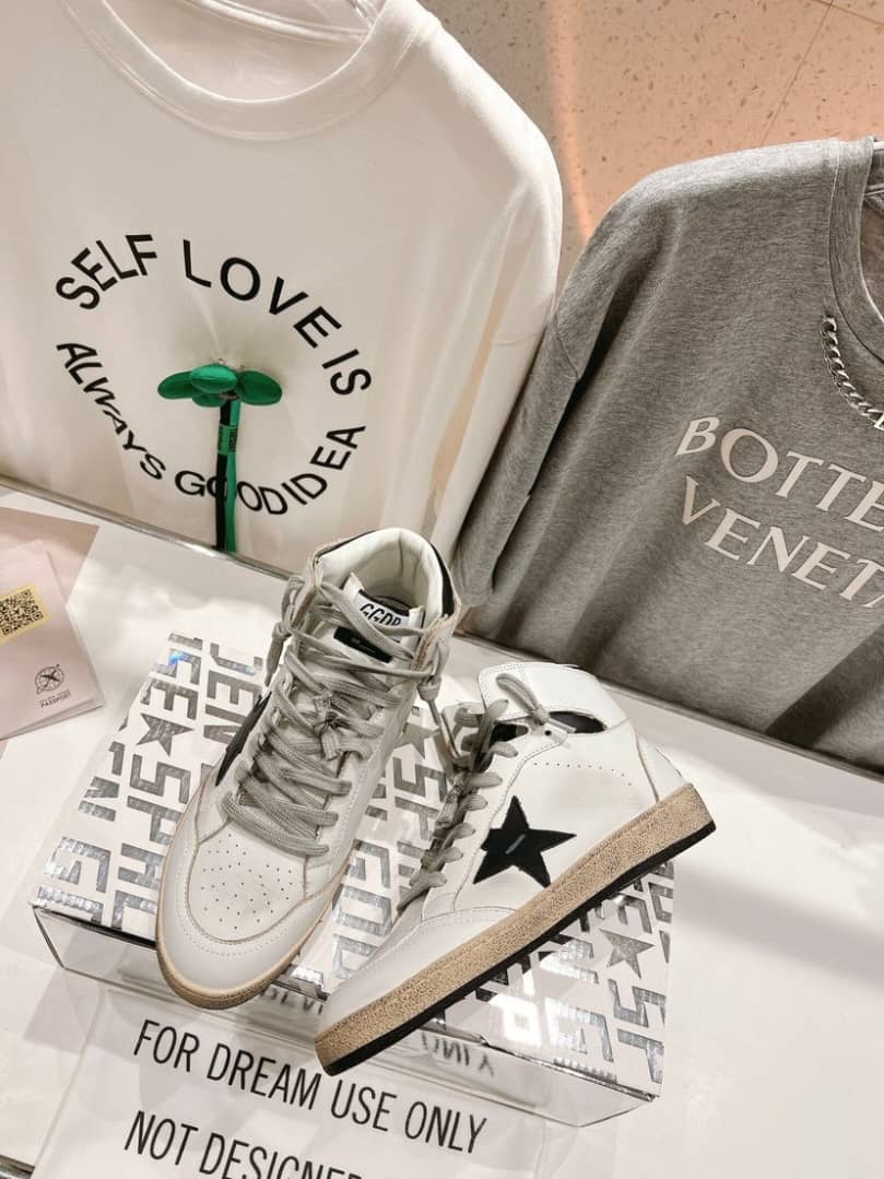 Golden Goose Sky-Star Leather White Black - vstockx