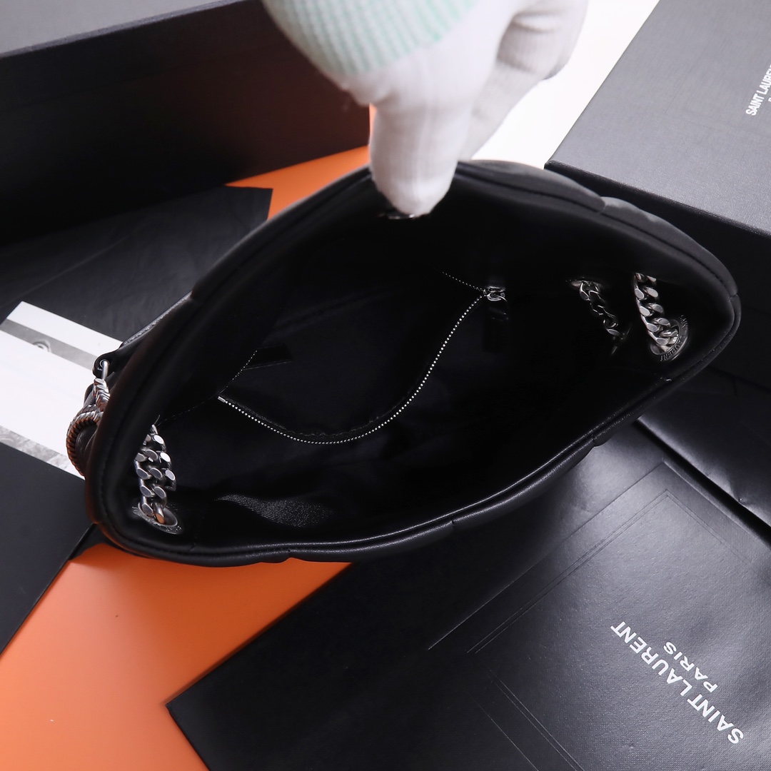 Handbags SAINT LAURENT 577476 size 29x17x11 cm - vstockx