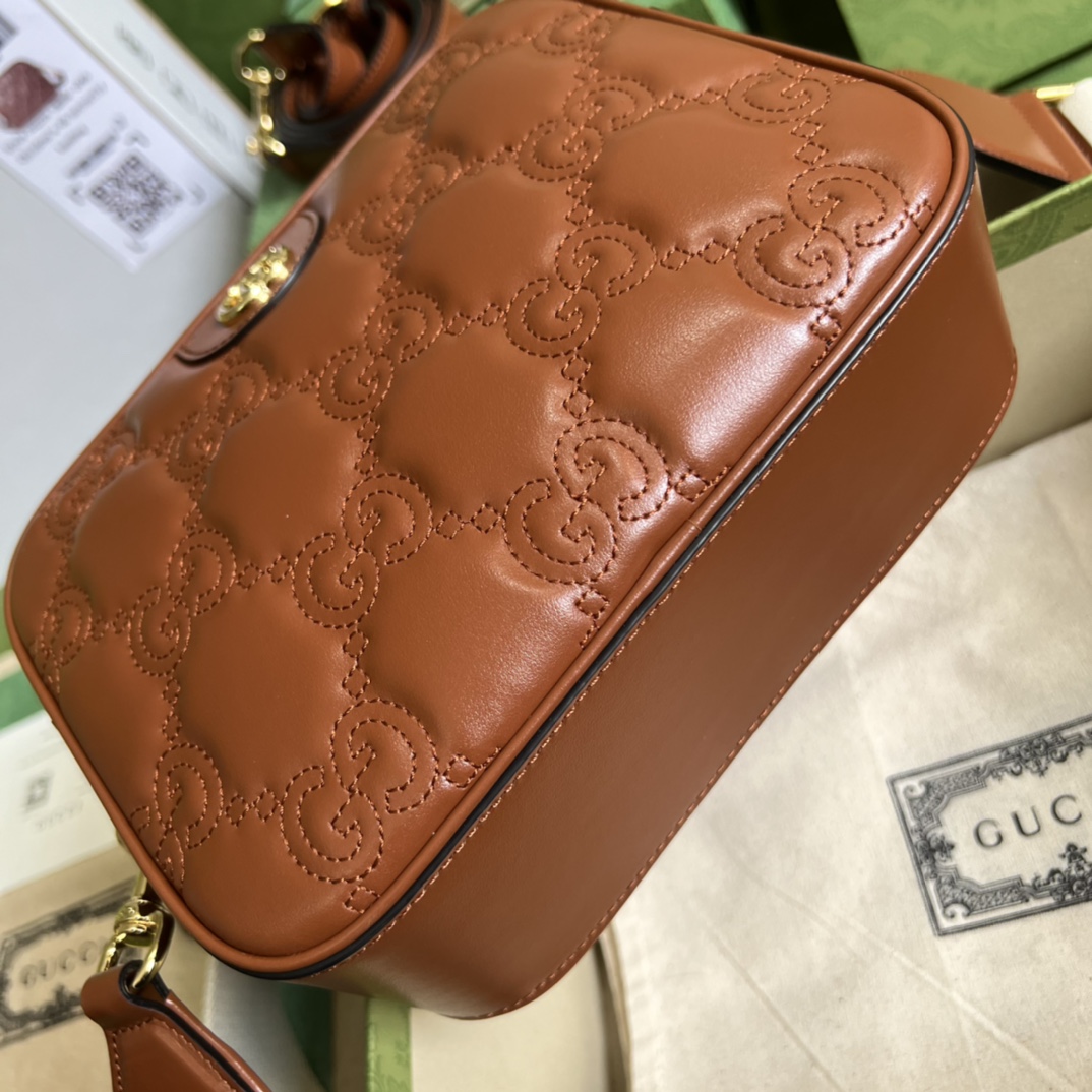 Handbag Gucci 702234 size 21.5x 17x 7.5 cm - vstockx