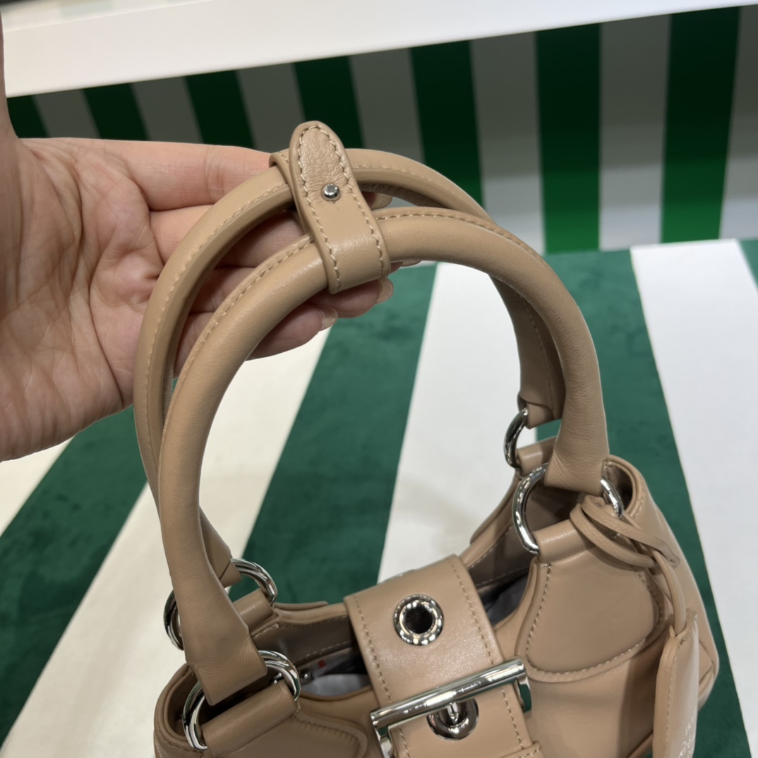 Handbags Prada PRADA PASSAVELA 1BA381 size:23x16x9 cm - vstockx