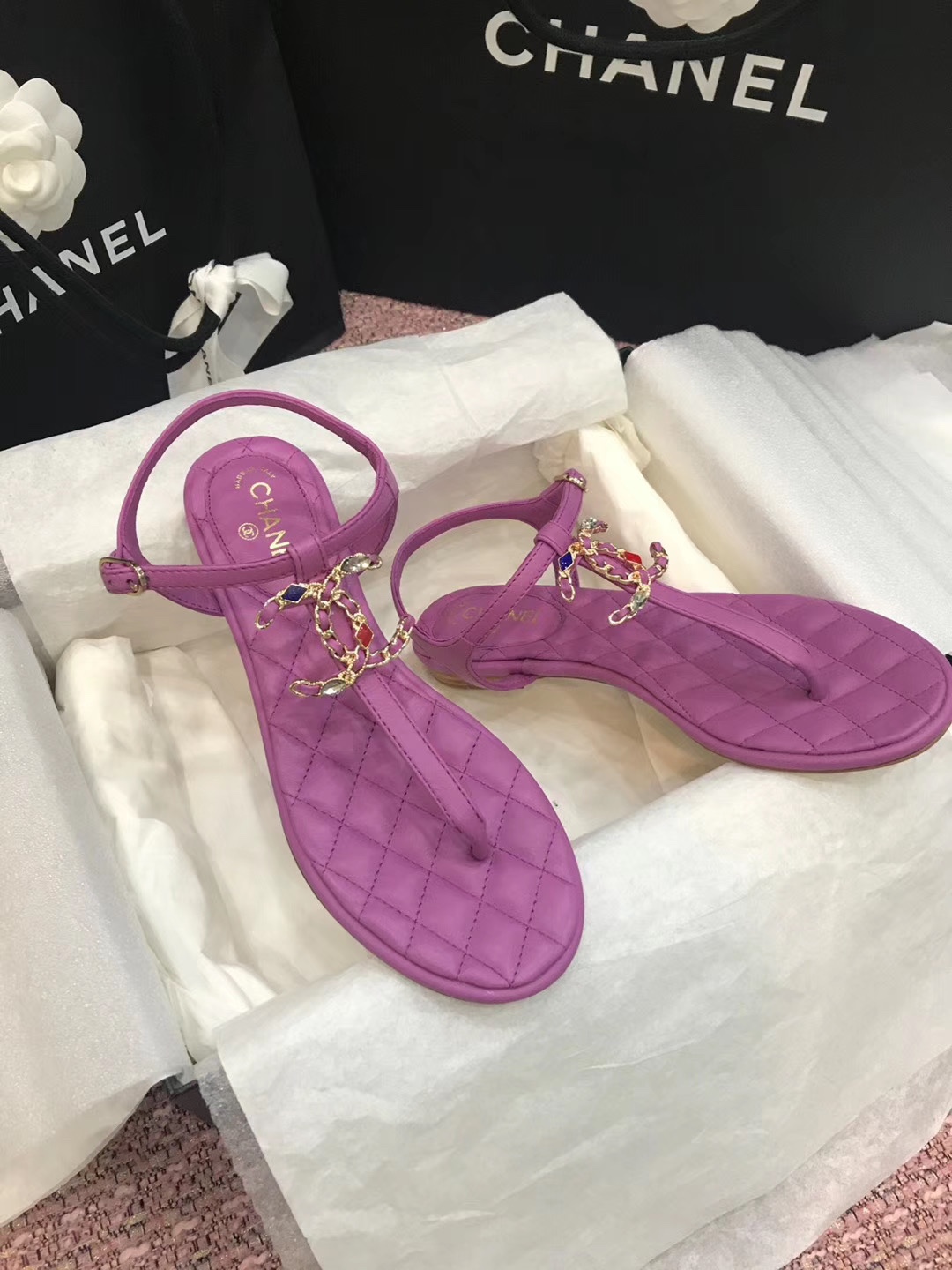 Chanel Slides 48 - vstockx