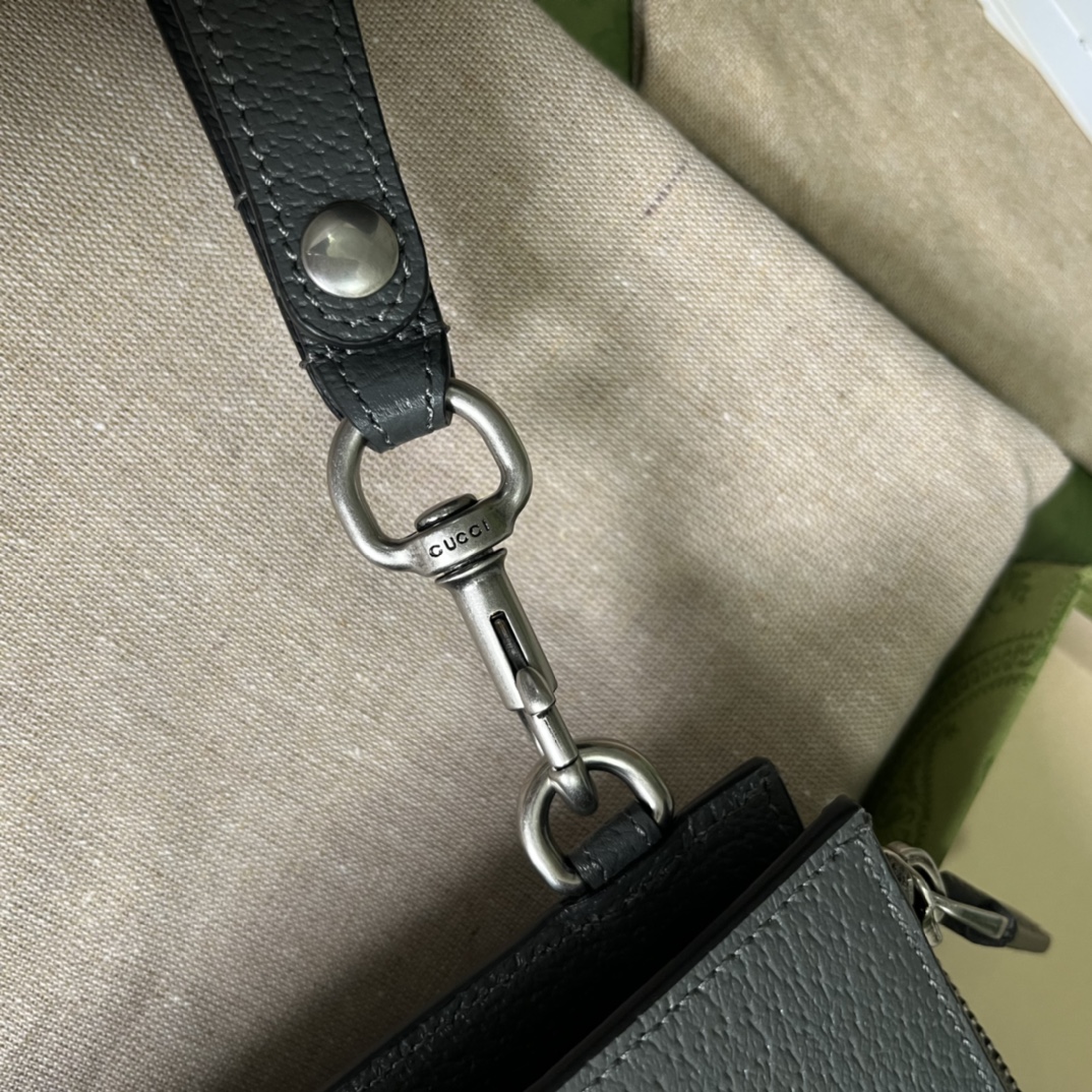 Handbag Gucci 475317 size 30.5*21*1.5 cm - vstockx
