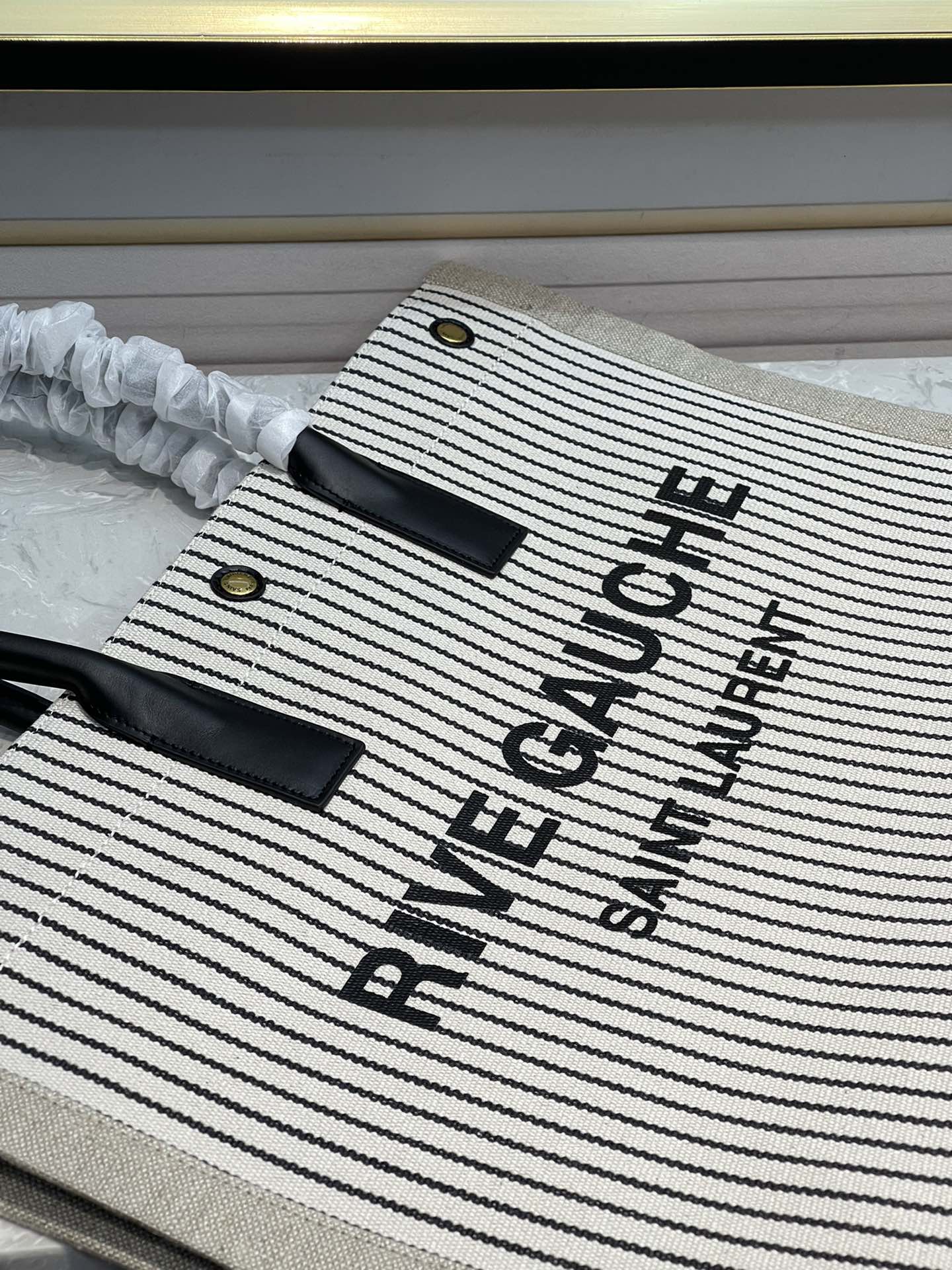 Handbags SAINT LAURENT 509415 size 48  36  16 cm - vstockx