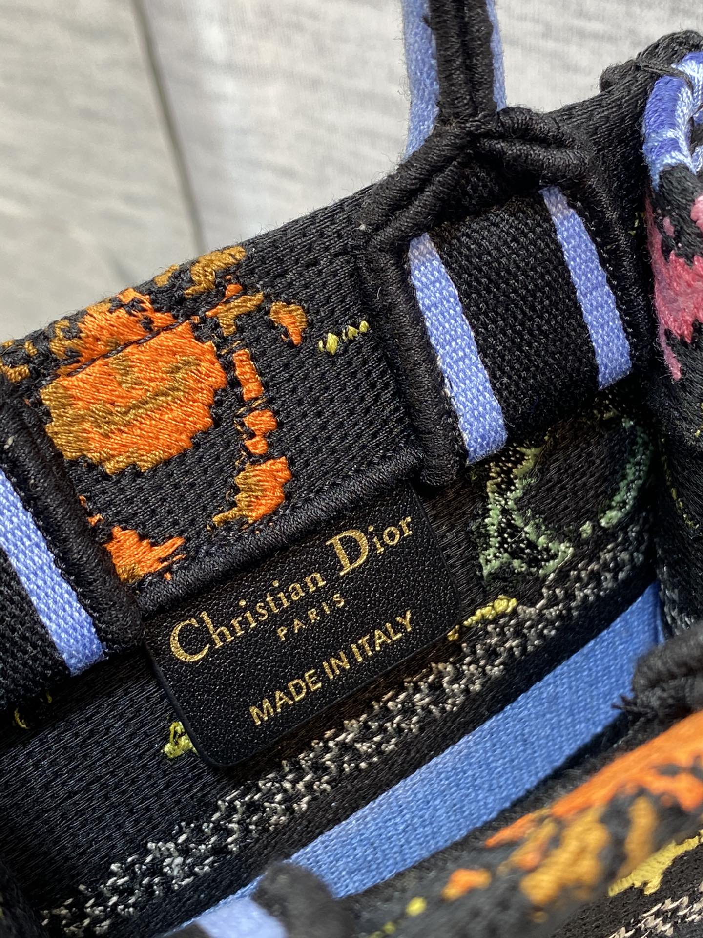 Handbag Dior size 13.5*5*18 cm - vstockx