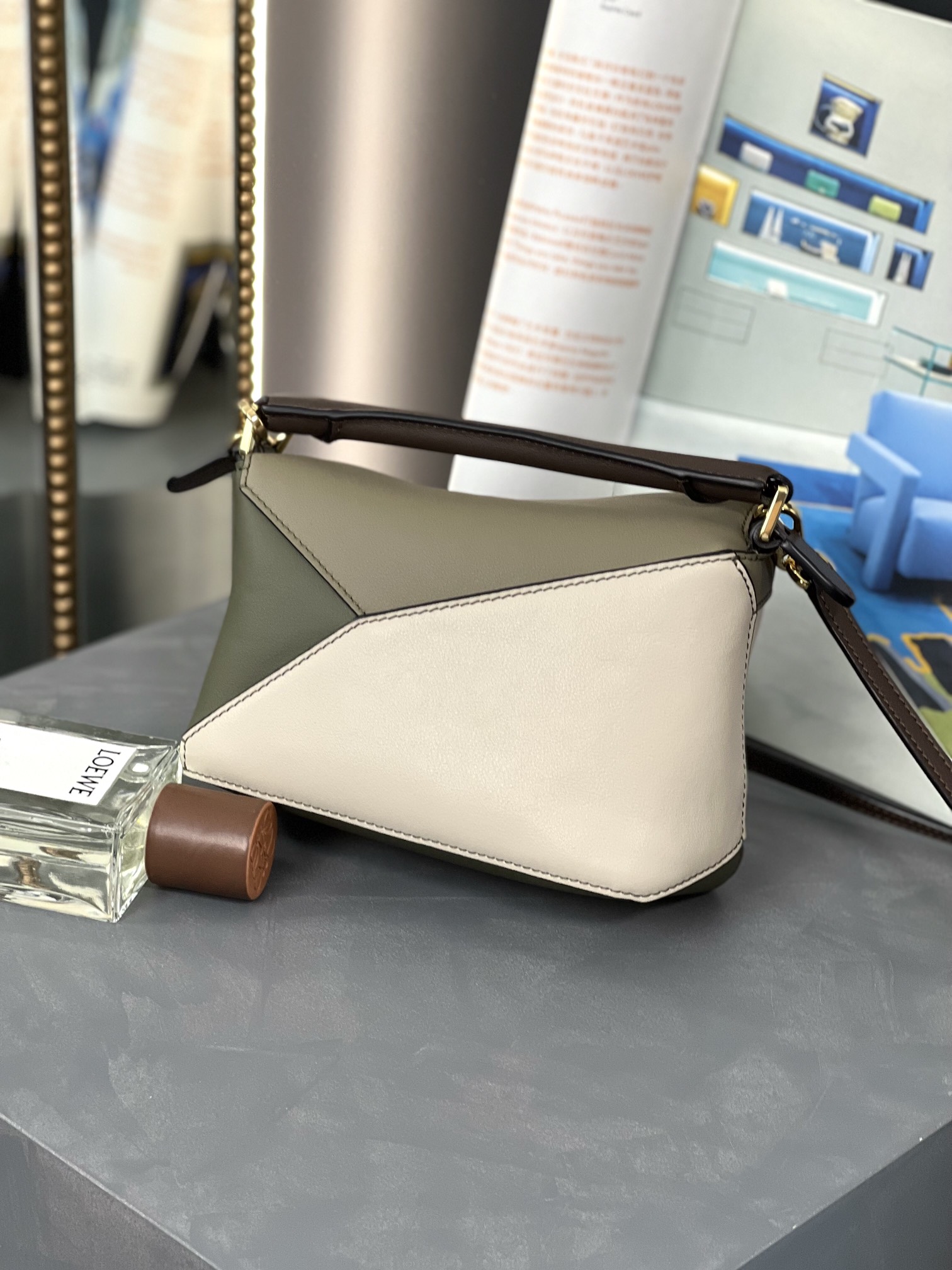 Handbags LOEWE    size:18-8-12.5 cm - vstockx