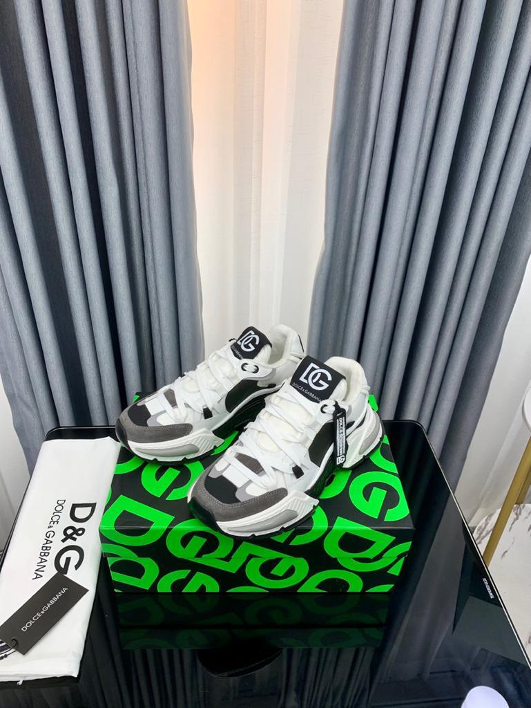 Dolce & Gabbana shoes 1 - vstockx