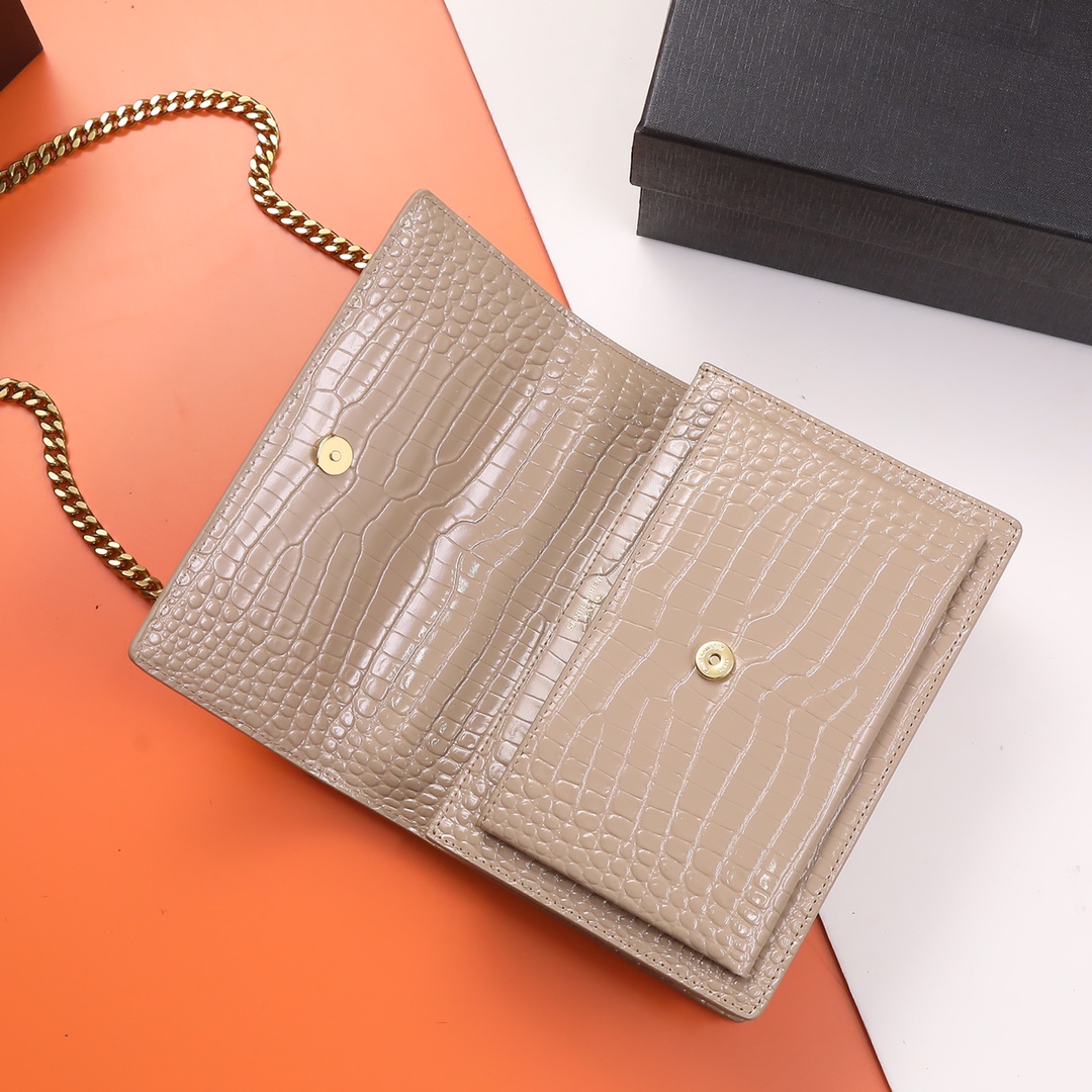 Handbags SAINT LAURENT 442906 size 22x8x16 cm - vstockx