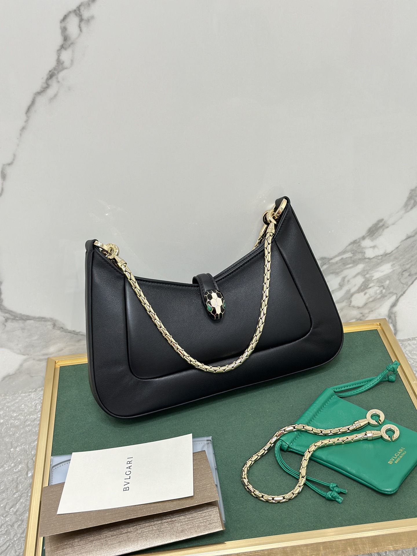Handbags Bvlgari 293208 size:27.5*18*3.5 cm - vstockx