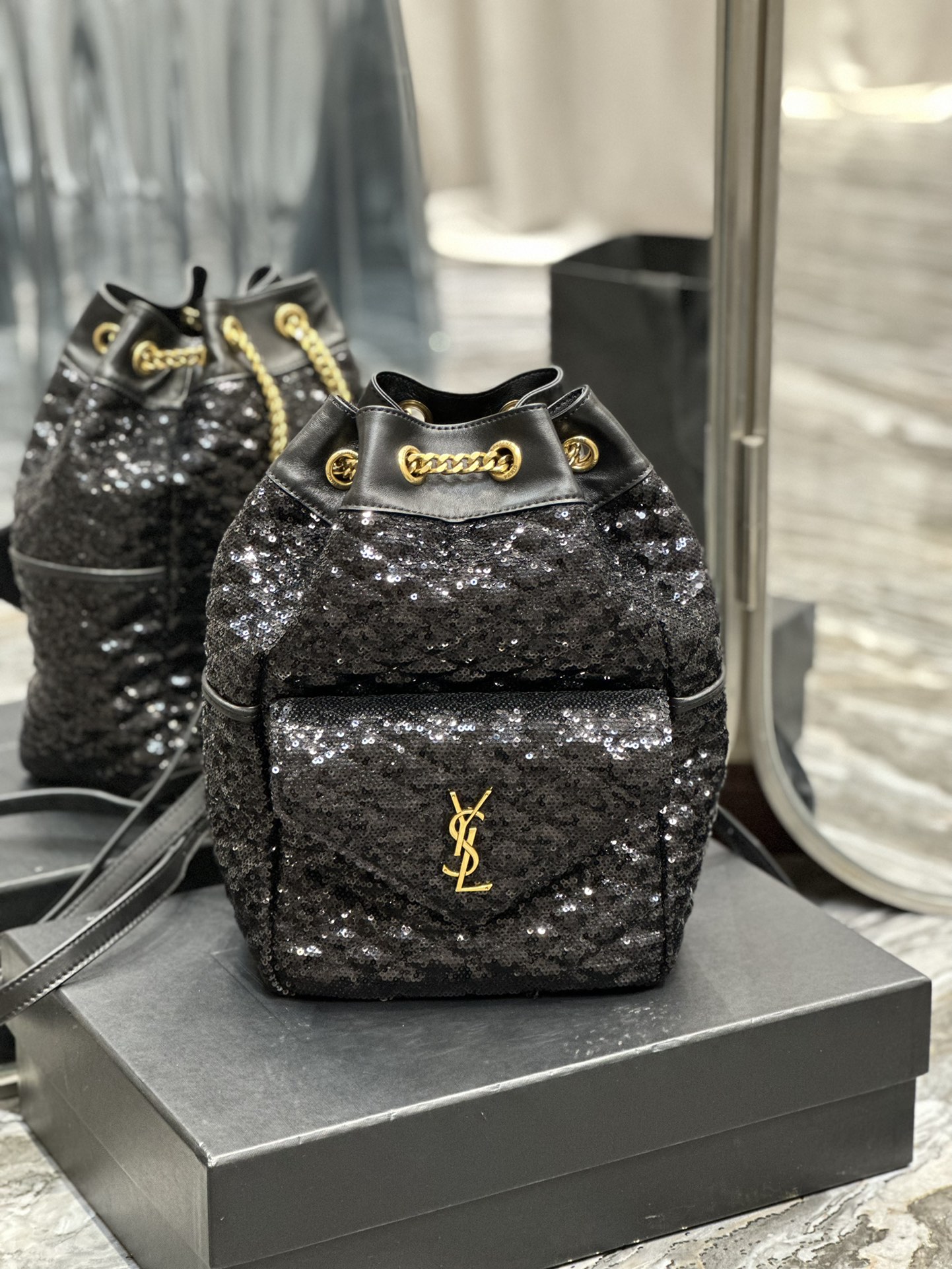 Handbags SAINT LAURENT 672609 size 22  29  15 cm - vstockx