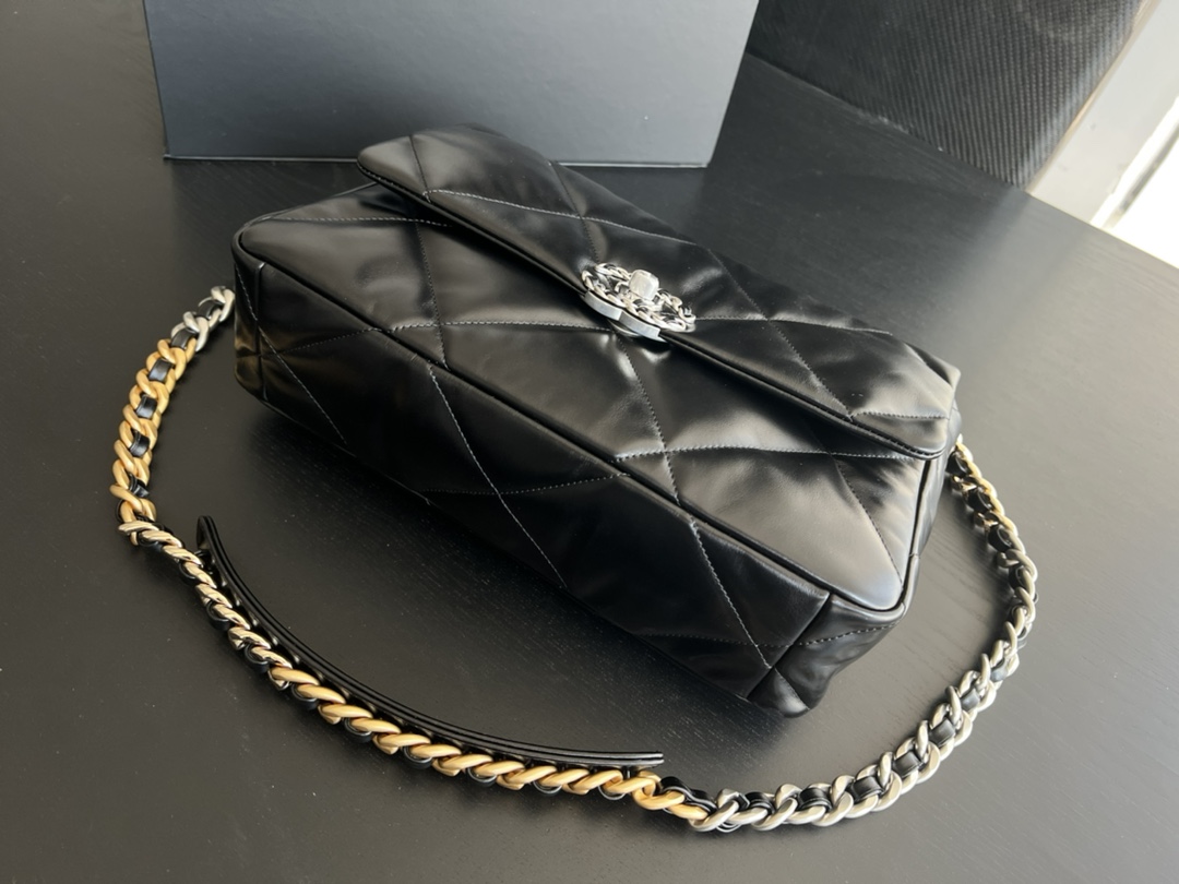 Handbag Chanel 1160 size 26cmx16cmx9 cm - vstockx