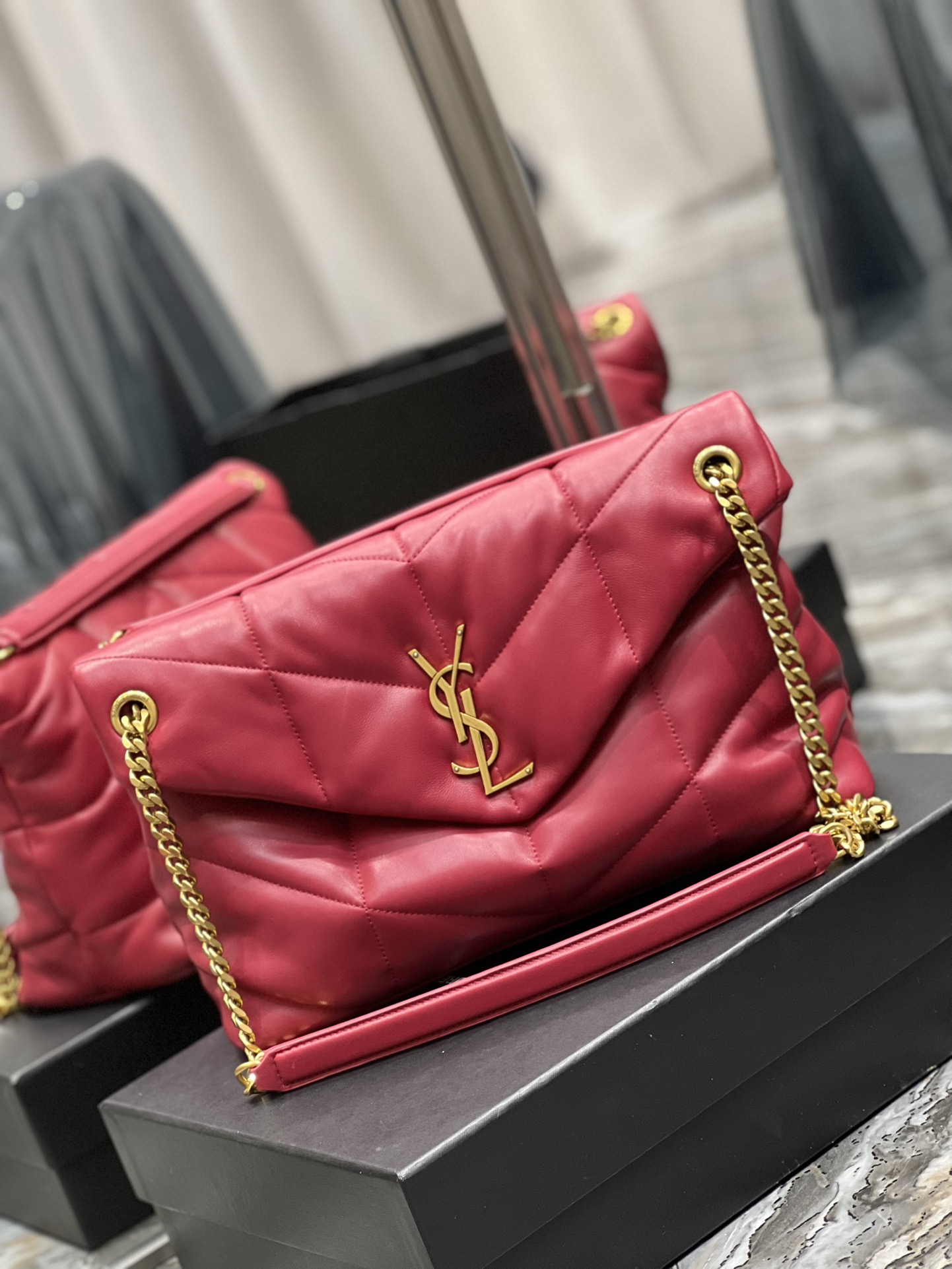 Handbags SAINT LAURENT 577475 size 35x23x13.5 cm - vstockx