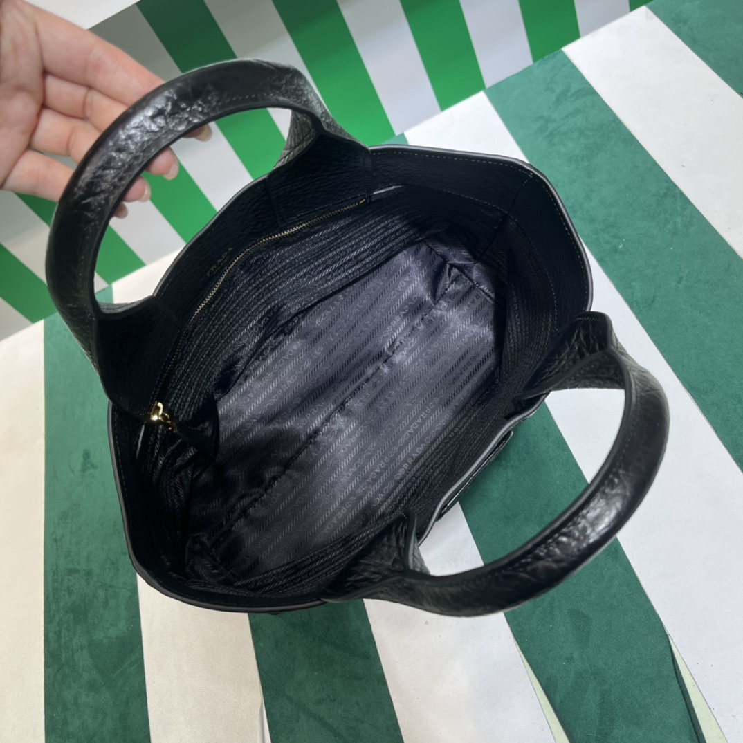 Handbags Prada 1BG440 size:16×26×40 cm - vstockx