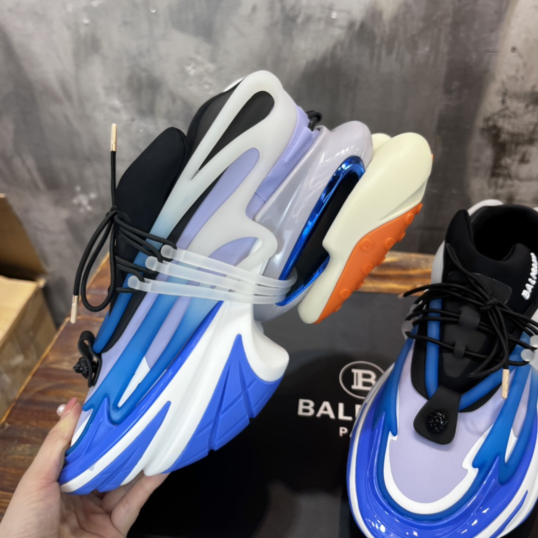 Balmain Sneaker 1 - vstockx