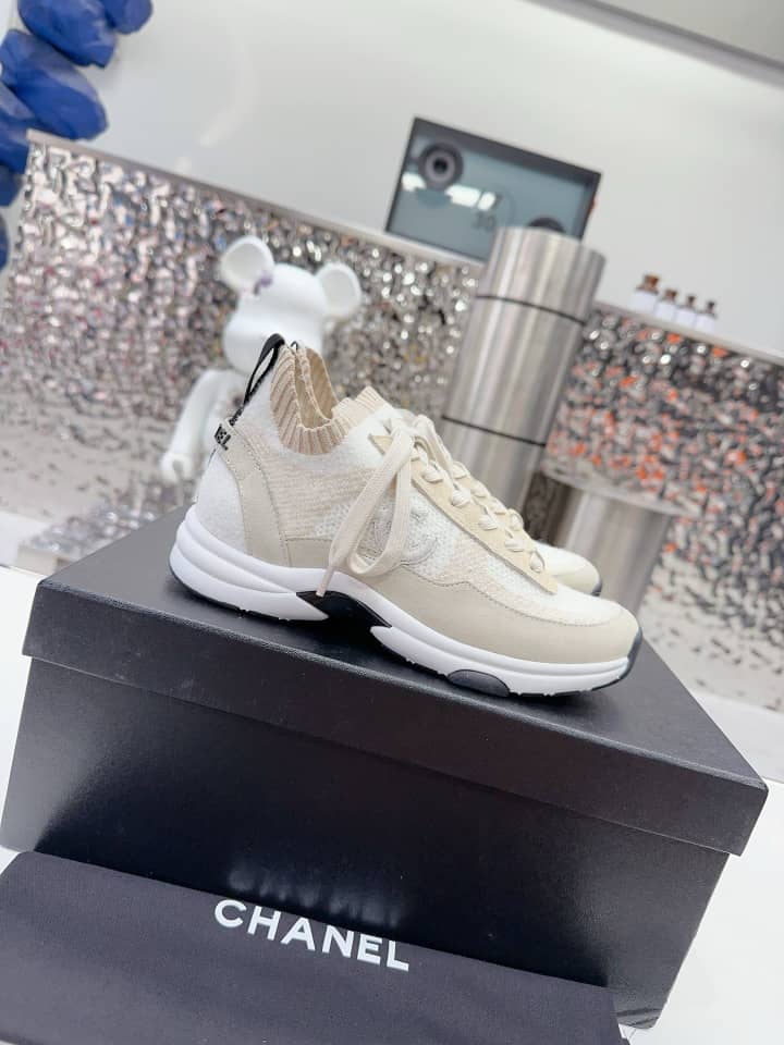Chanel Trainers Knit & suede calfskin ivory - vstockx